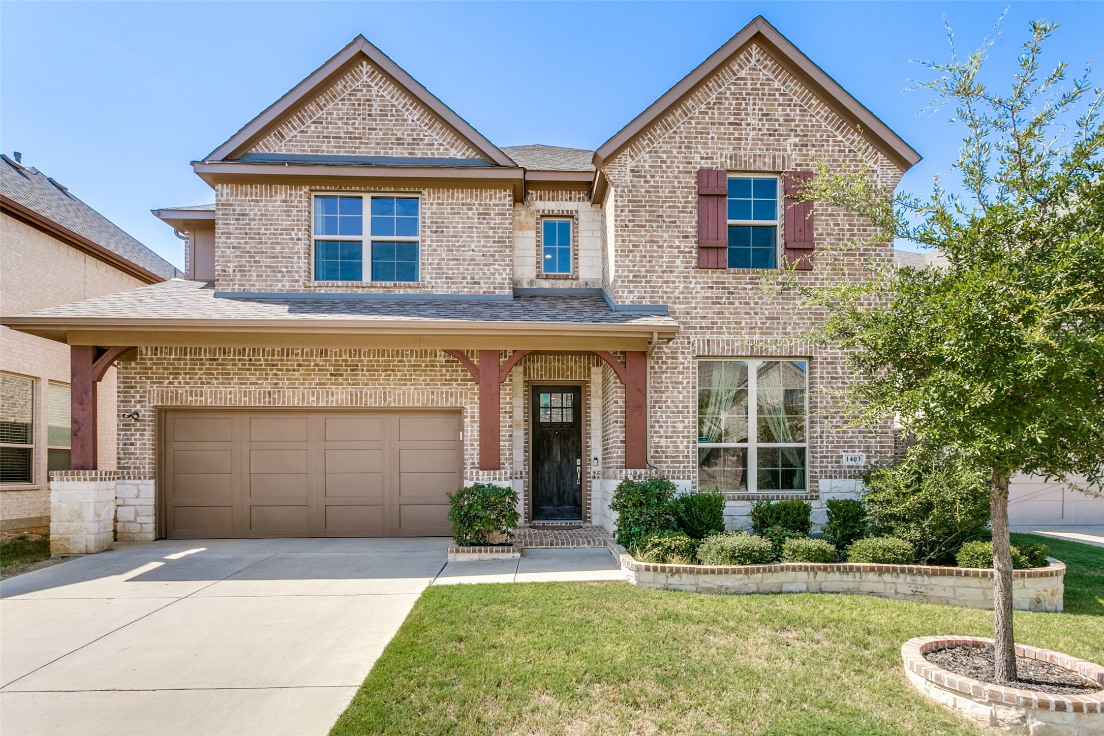 1403 Medina Trail