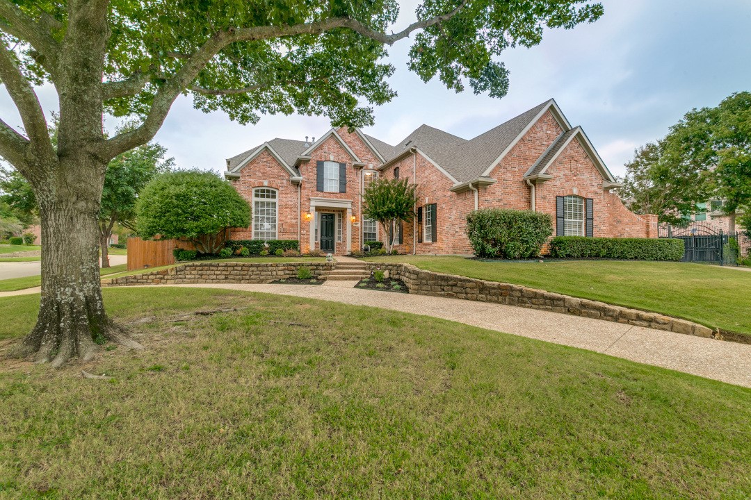 210 Manor Place