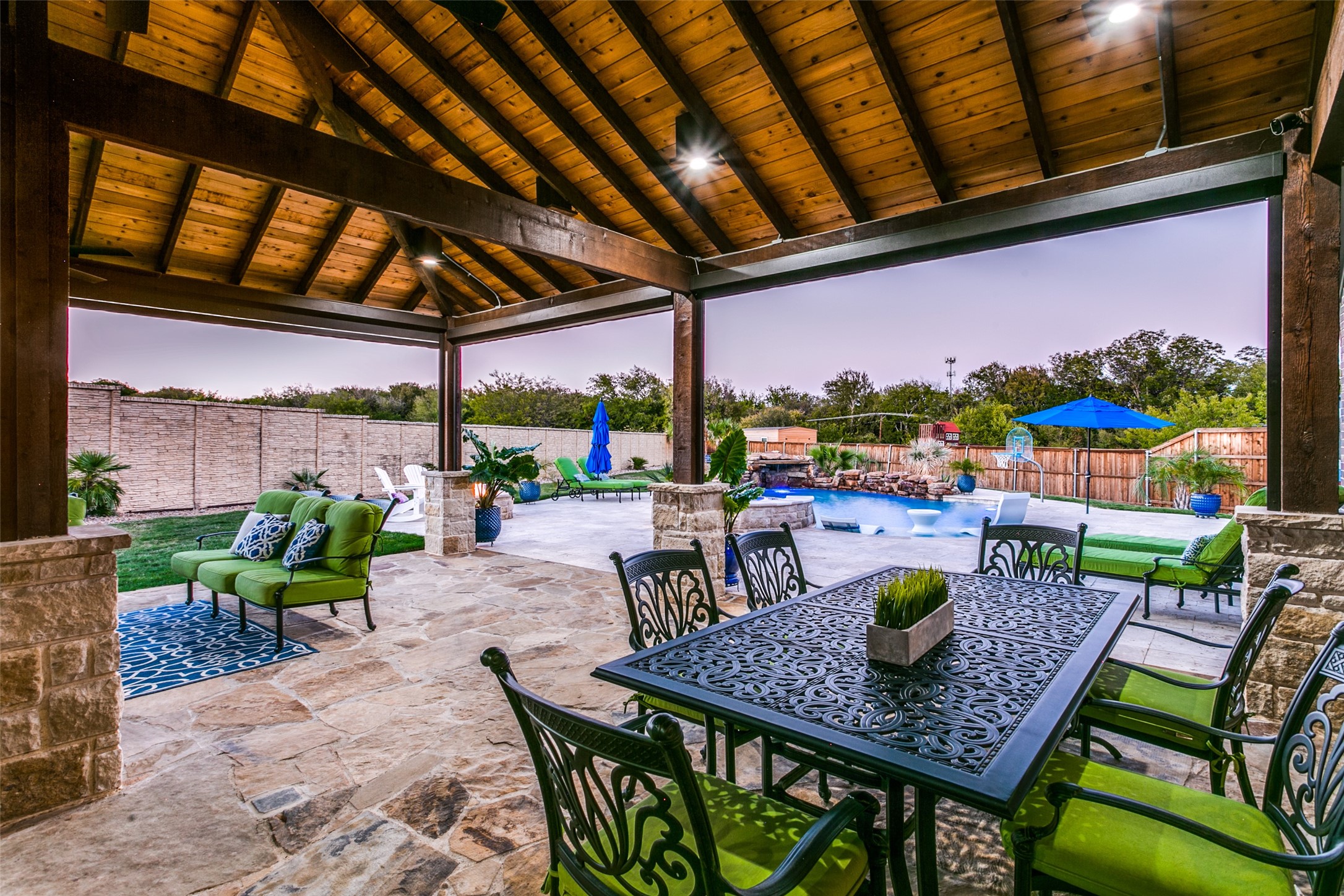 2830 Sheffield Drive