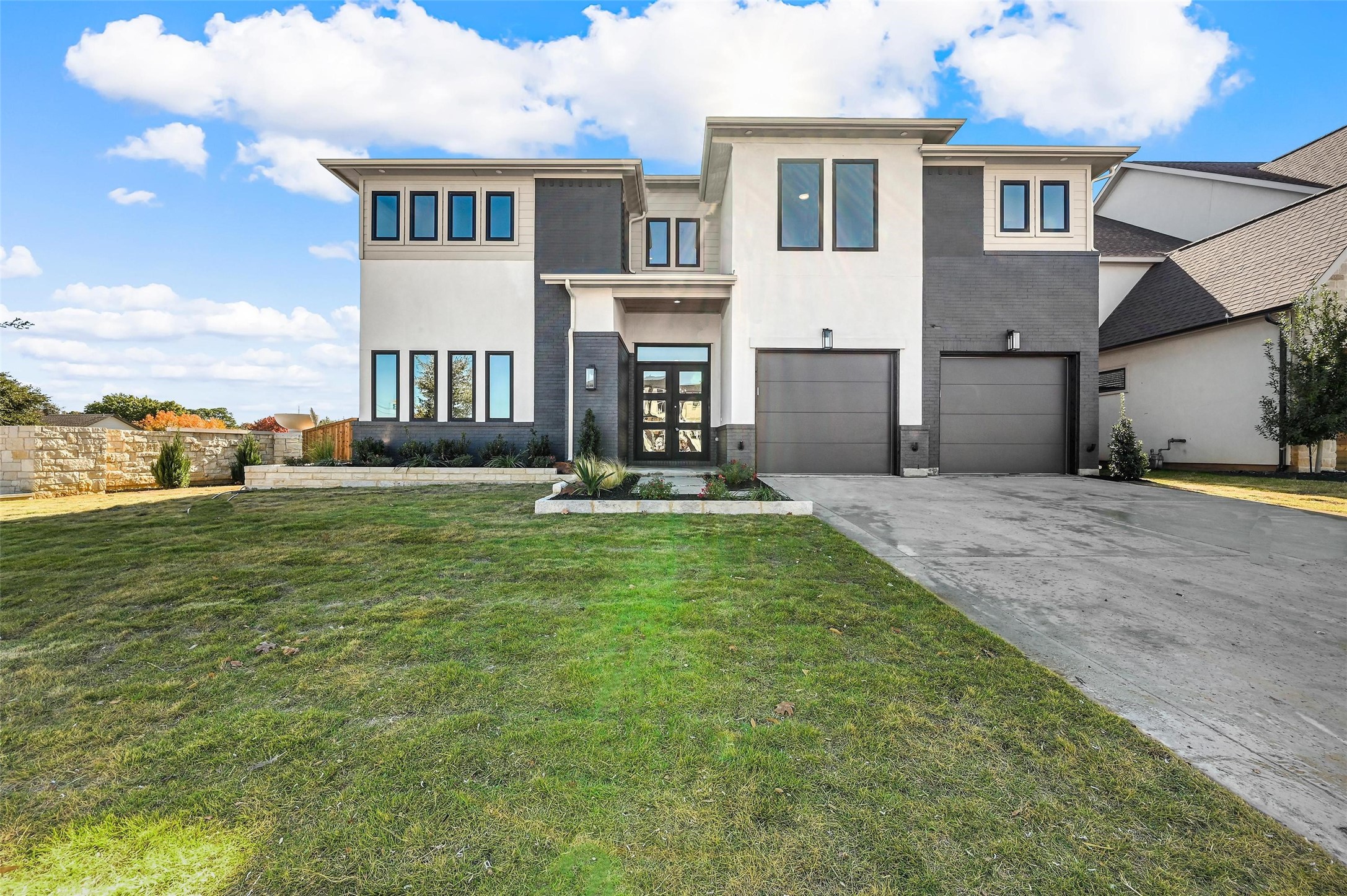 2077 Holt Way
