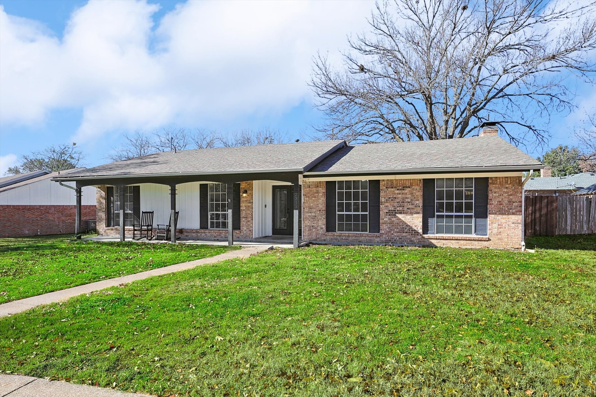 2313 Louise Lane