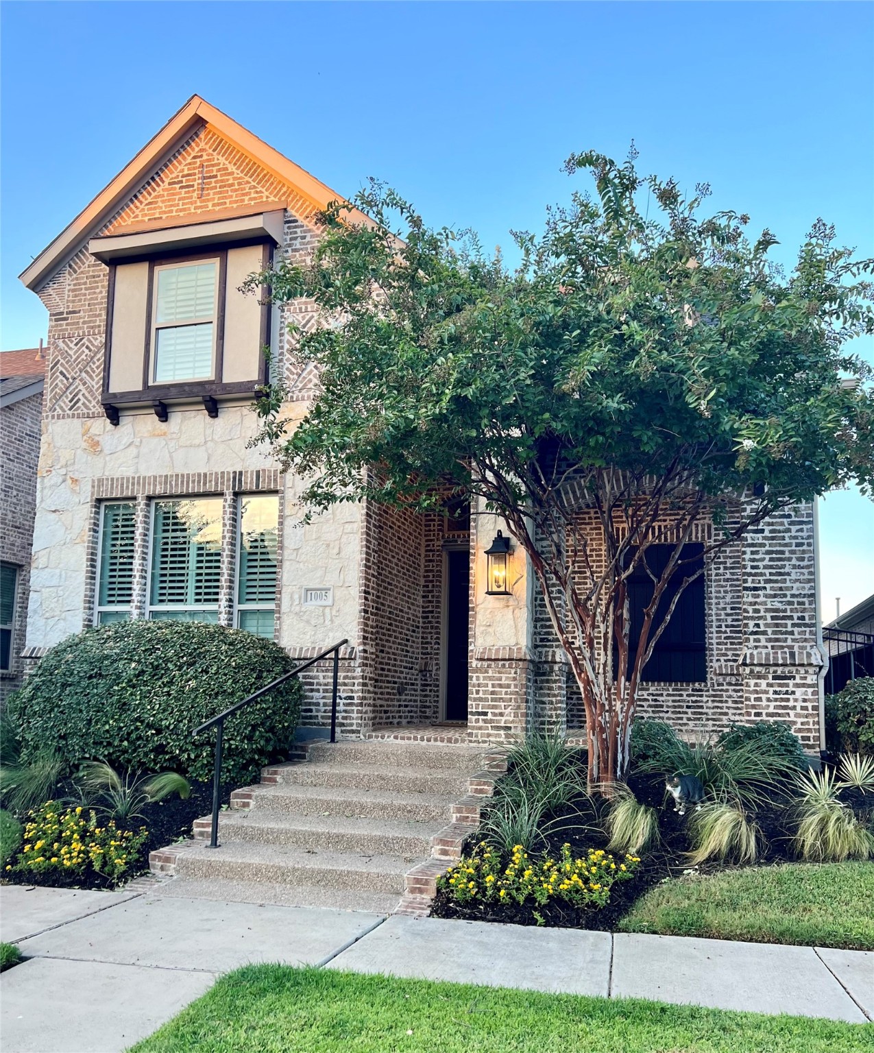 1005 Lone Ivory Trail