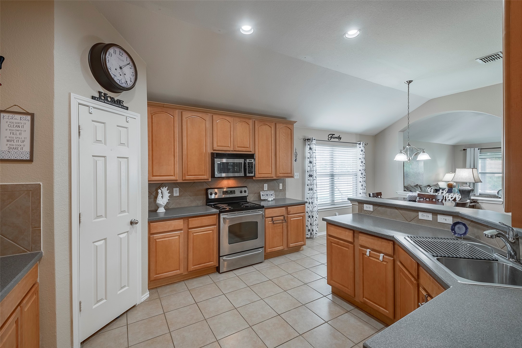 15420 Adlong Drive