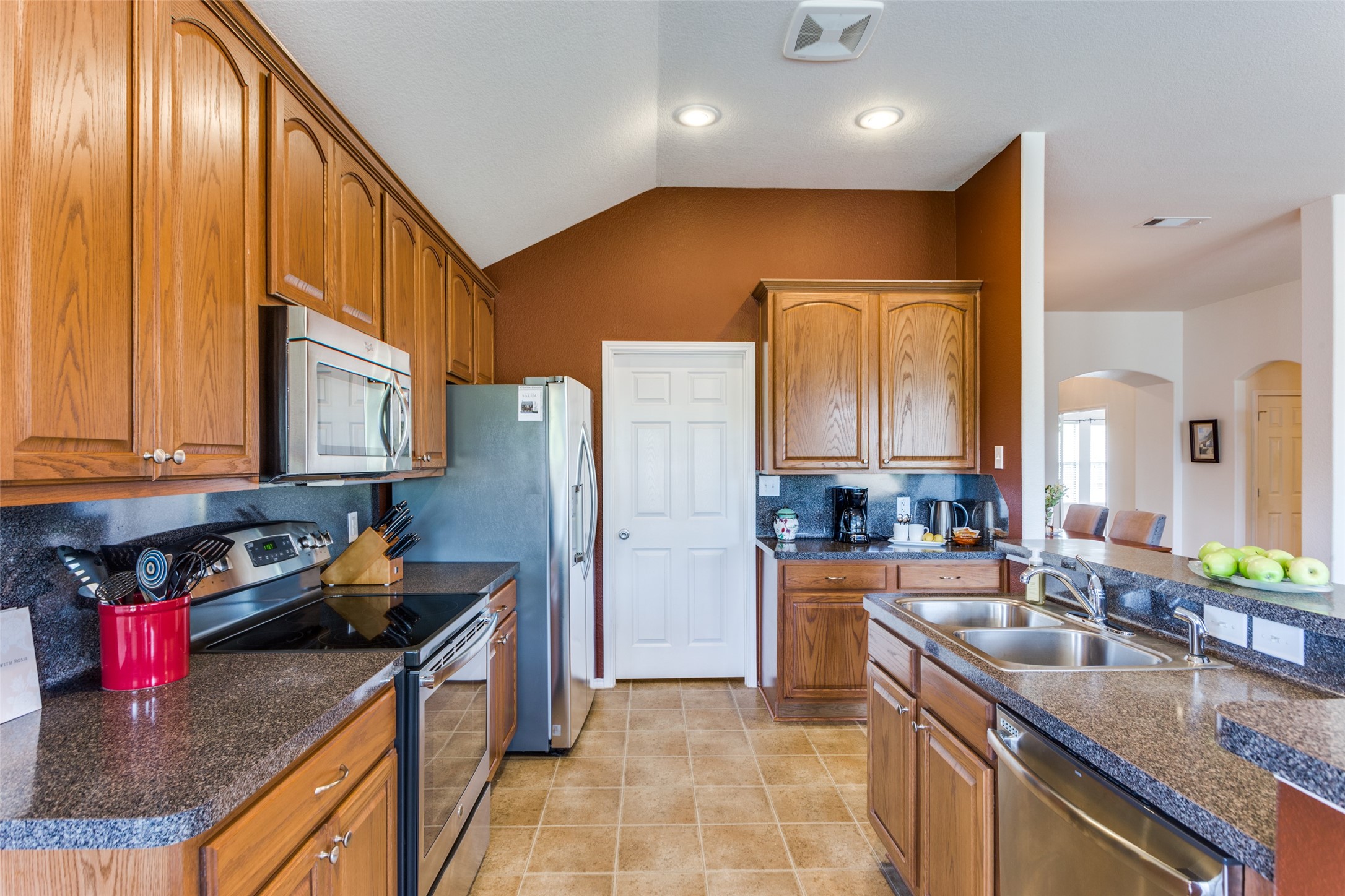 1204 Hickory Bend Lane