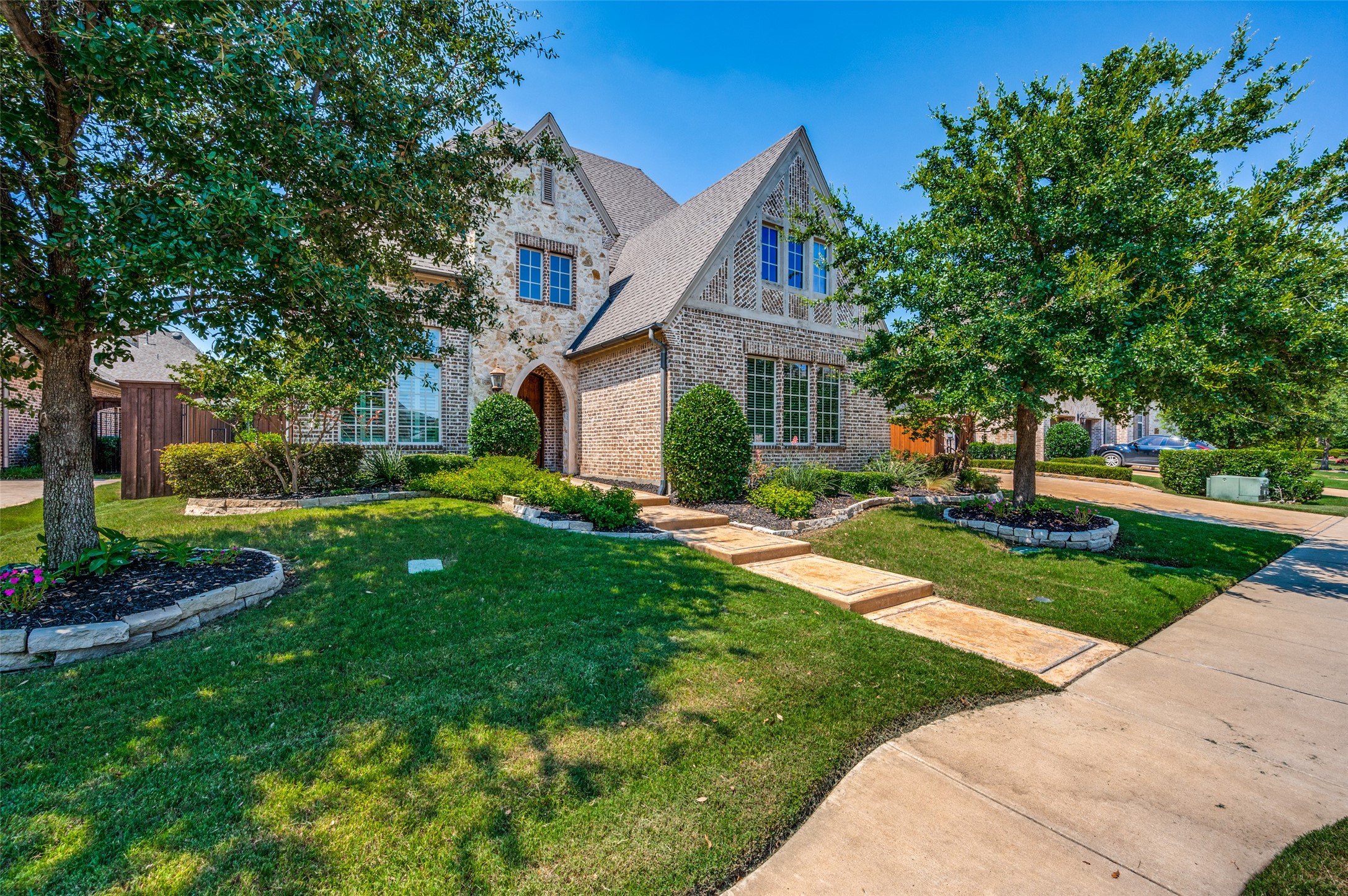 623 Fountainview Drive