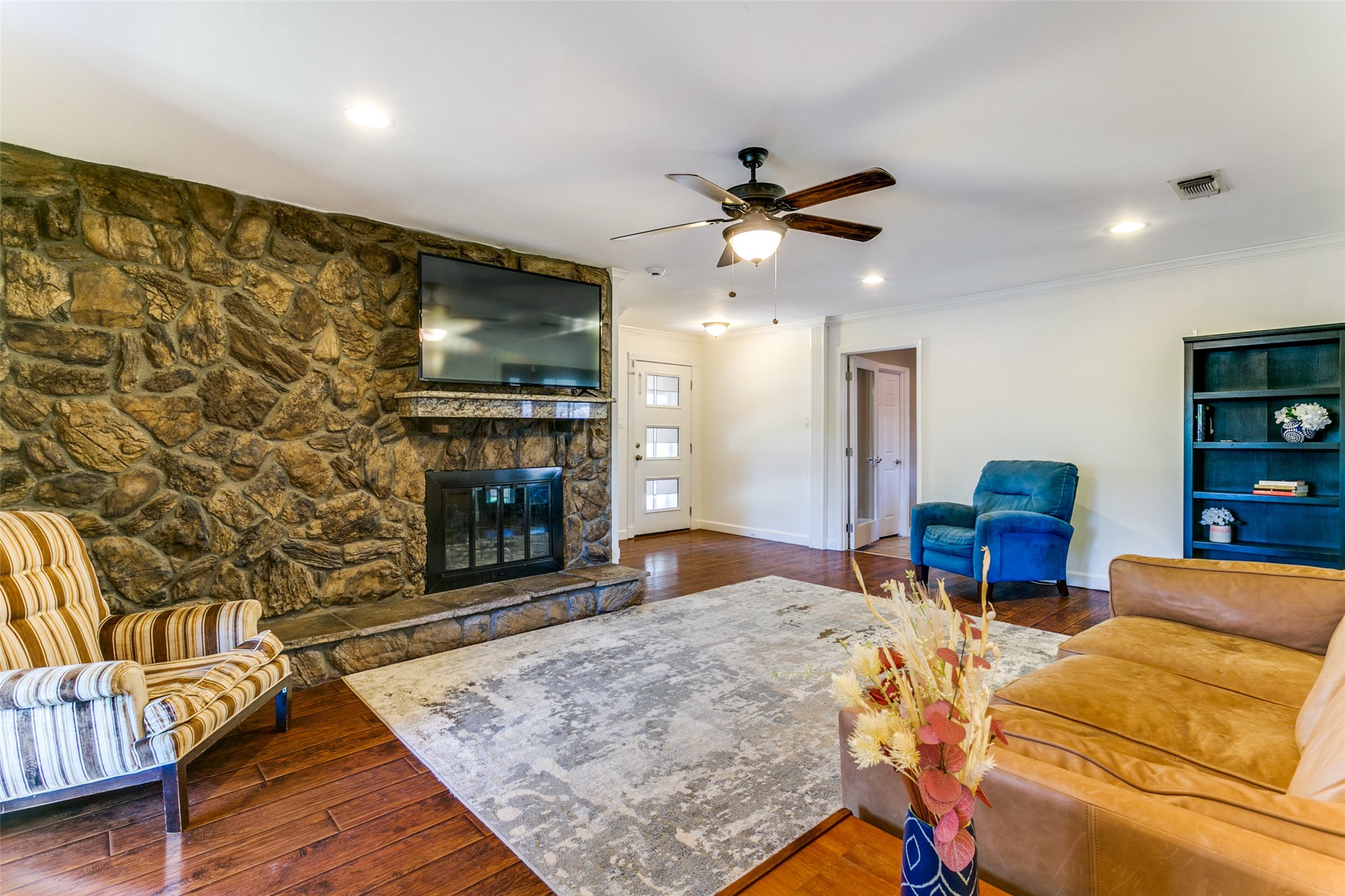 6277 Stardust Drive S