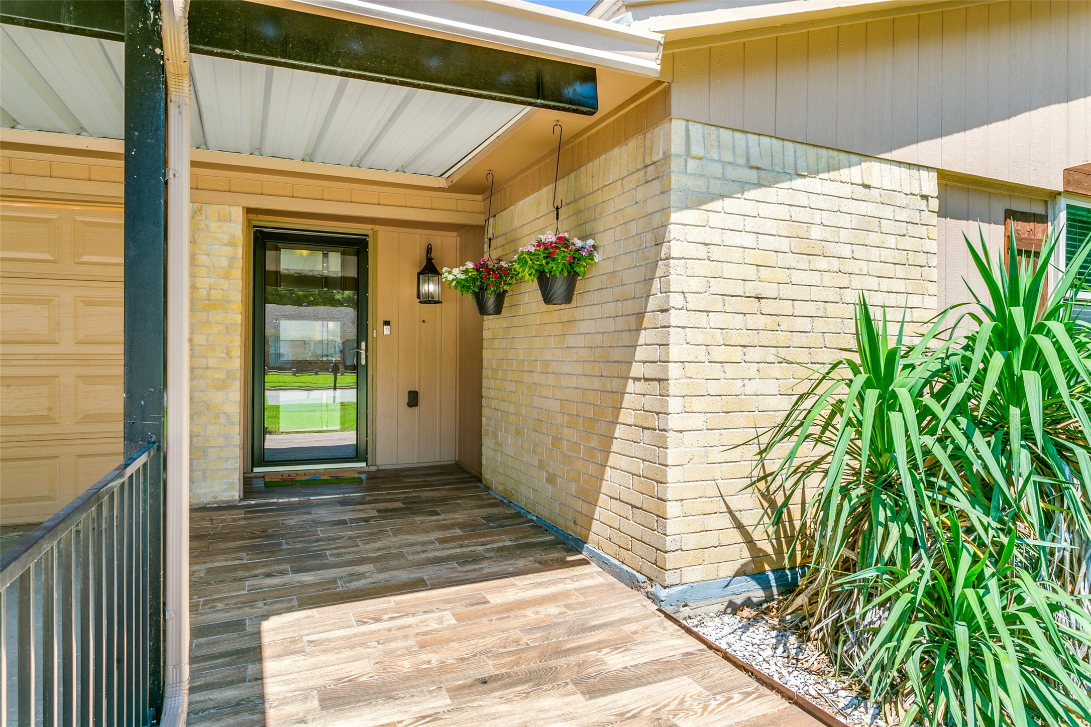 6277 Stardust Drive S