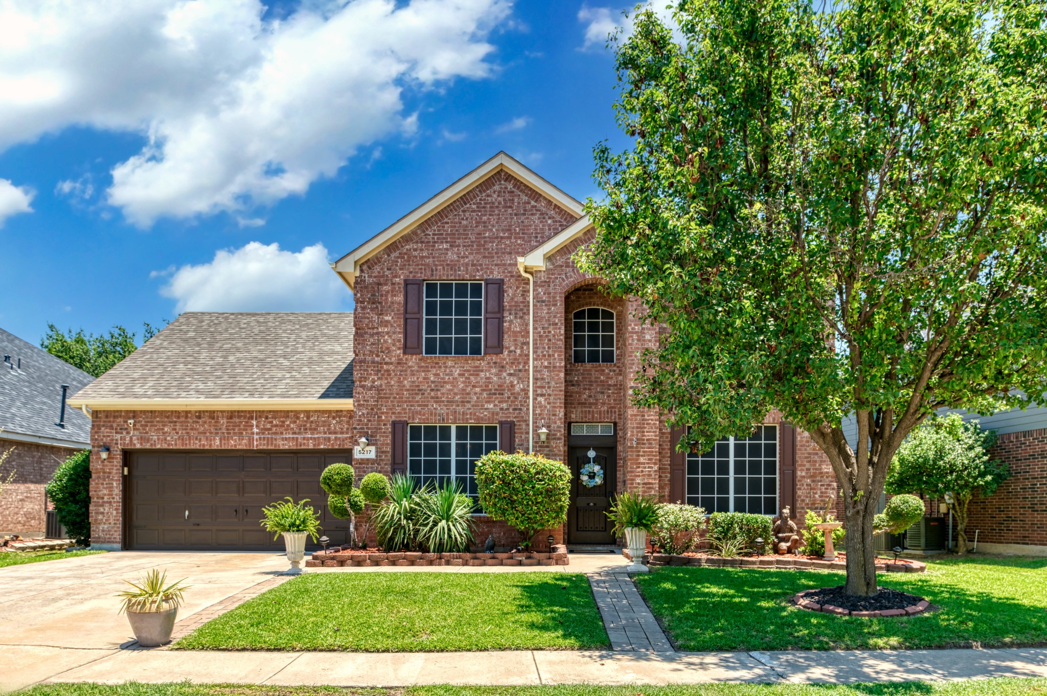 5217 Bay View Drive