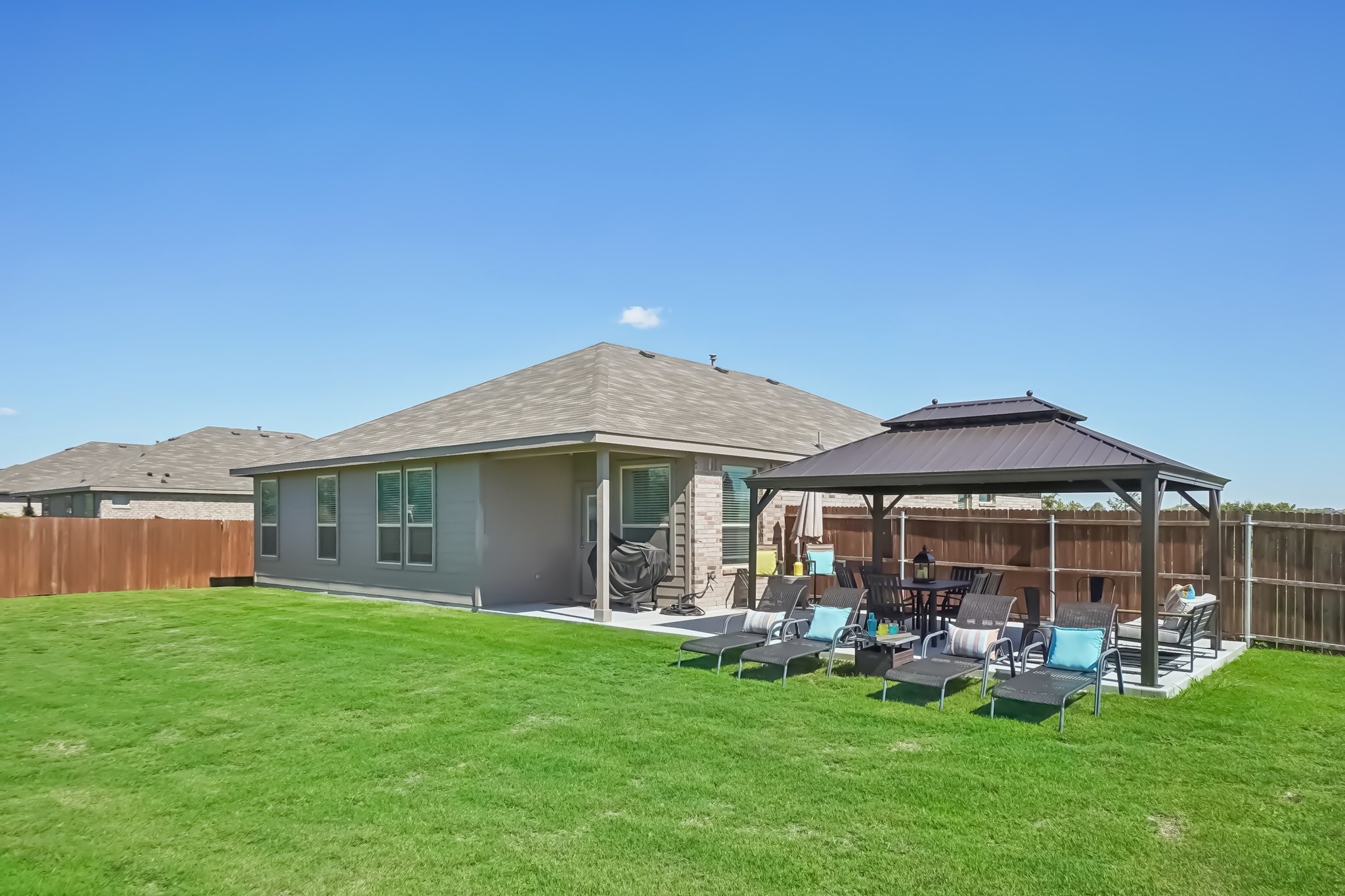 10901 Rockchapel Drive