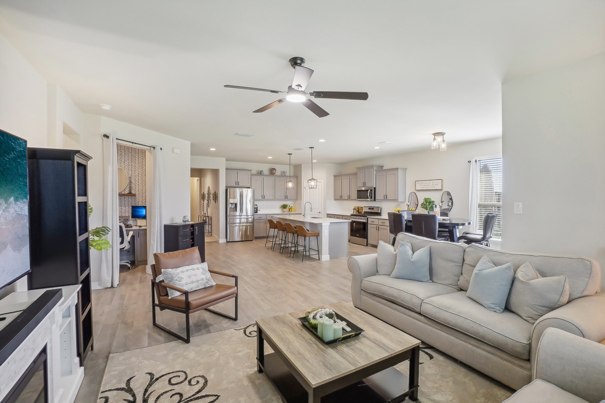 10901 Rockchapel Drive