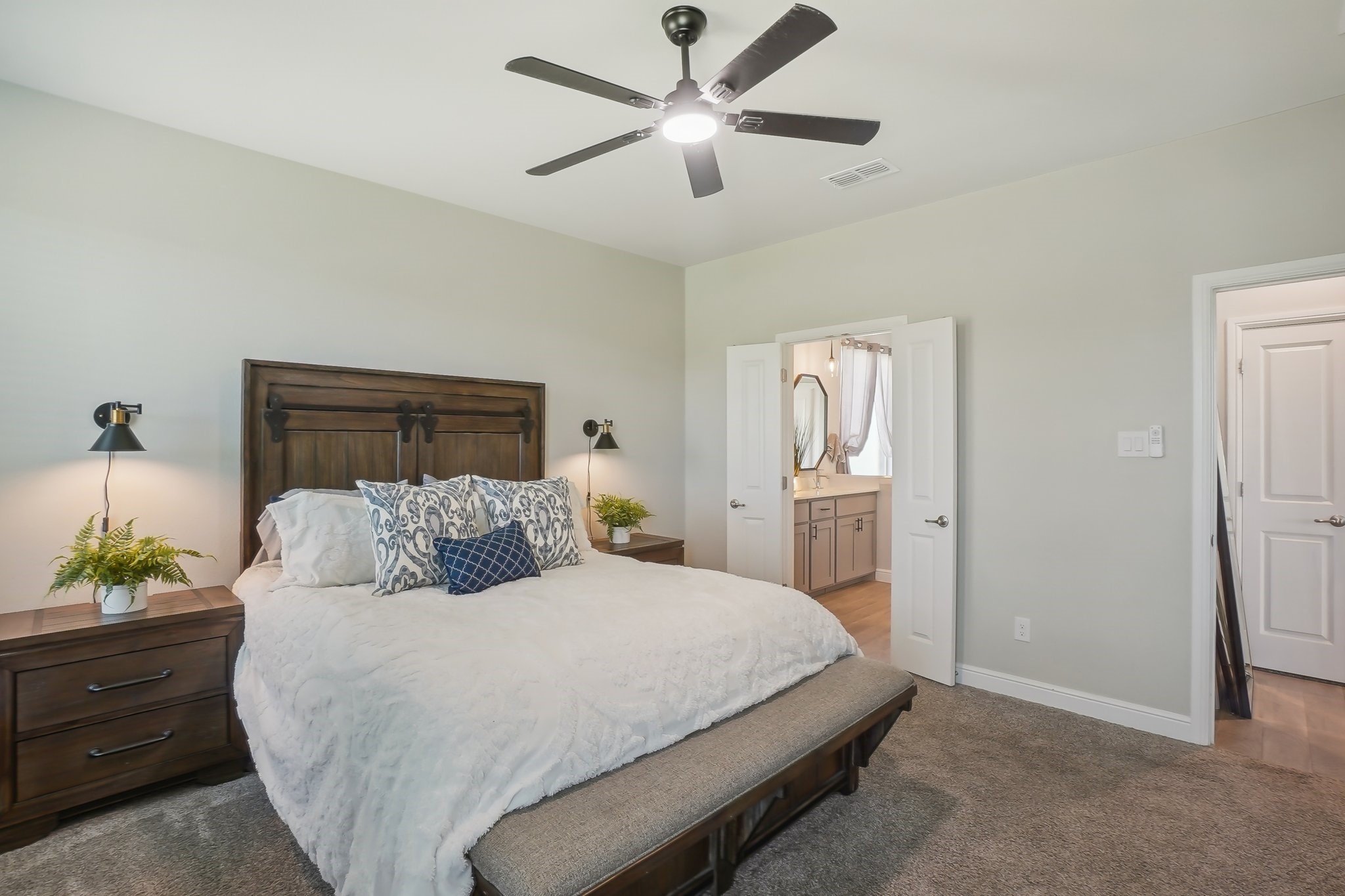 10901 Rockchapel Drive