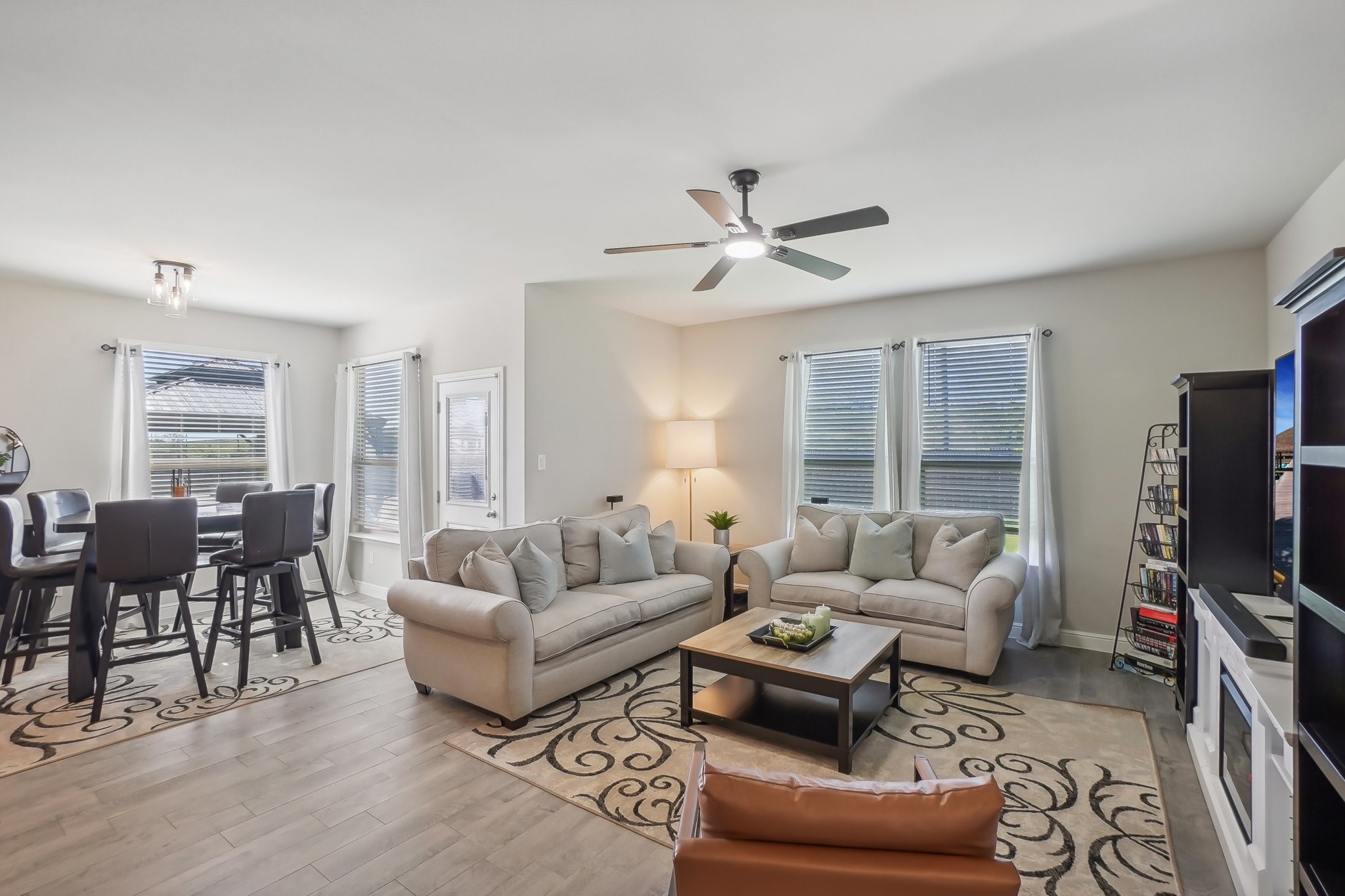 10901 Rockchapel Drive