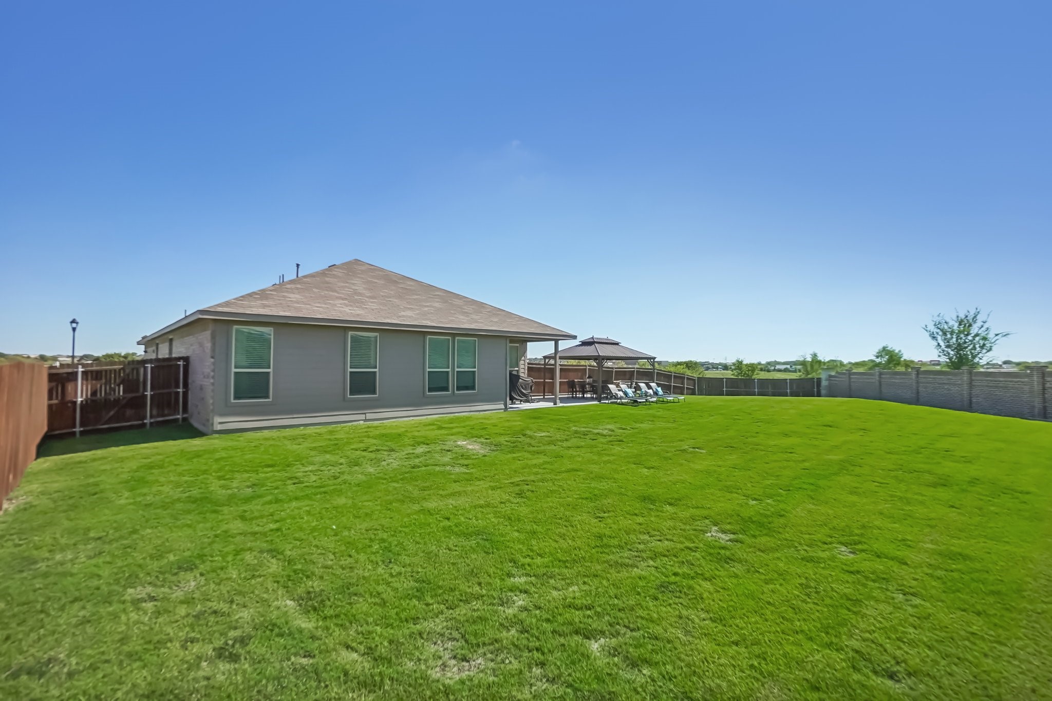 10901 Rockchapel Drive