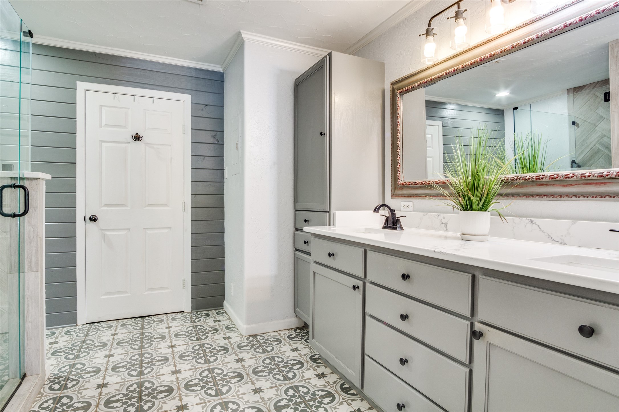 3819 Silver Creek Court