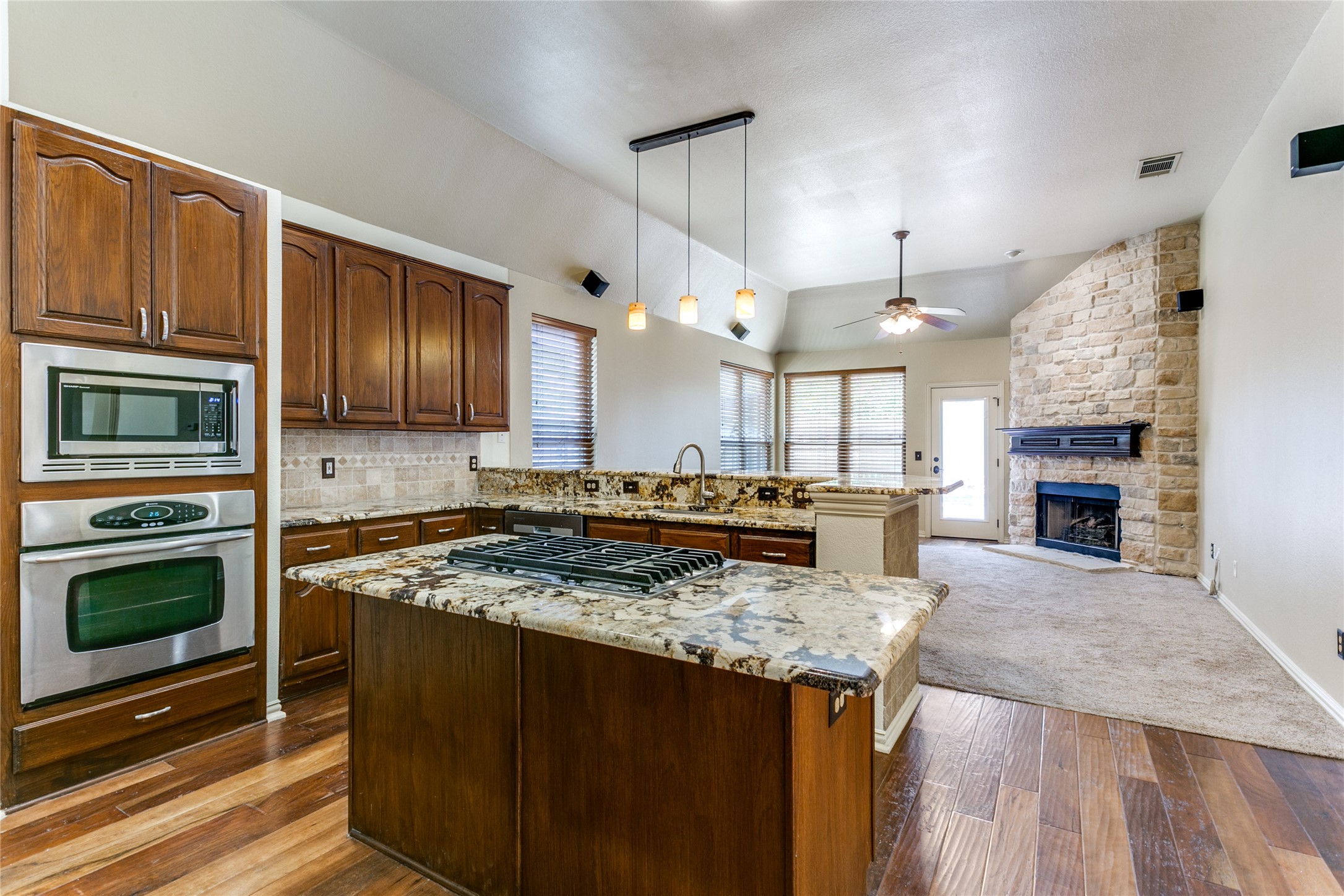 2726 Hidden Lake Drive