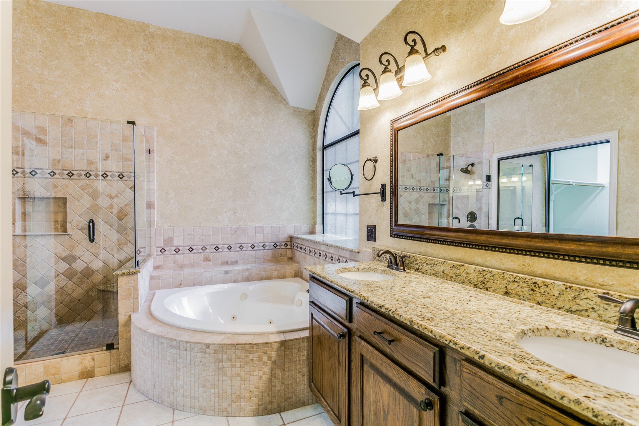 2726 Hidden Lake Drive