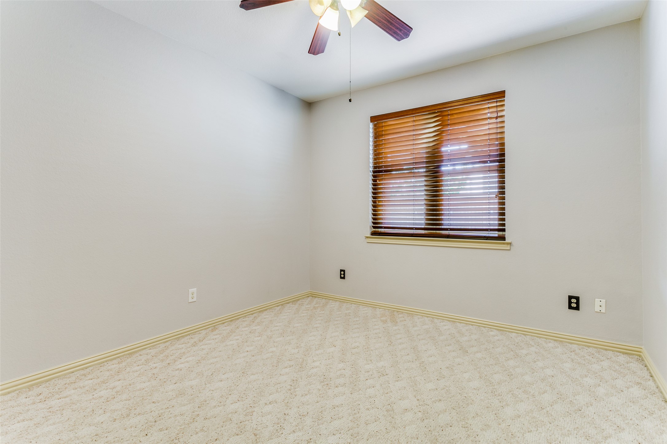 2726 Hidden Lake Drive