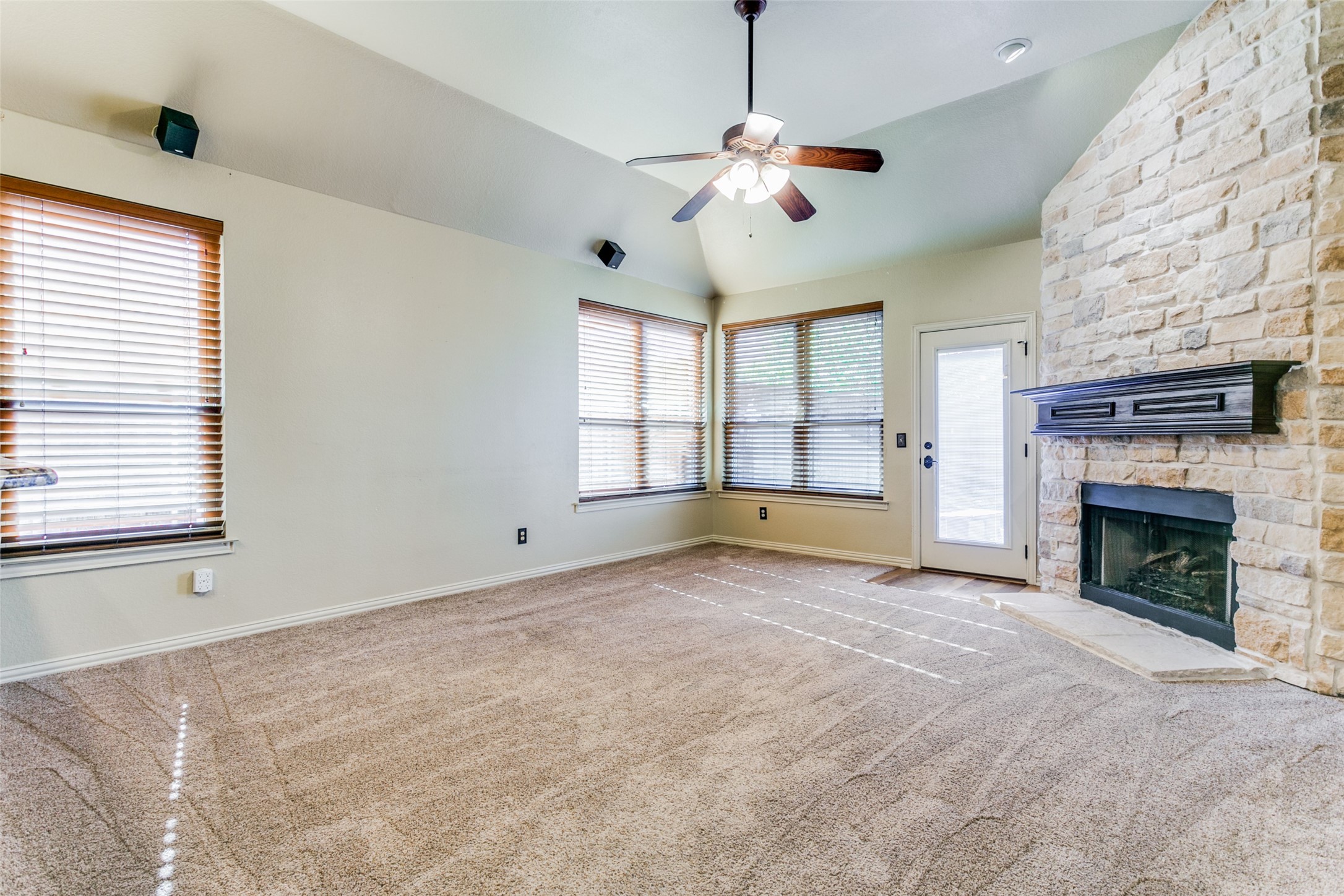 2726 Hidden Lake Drive