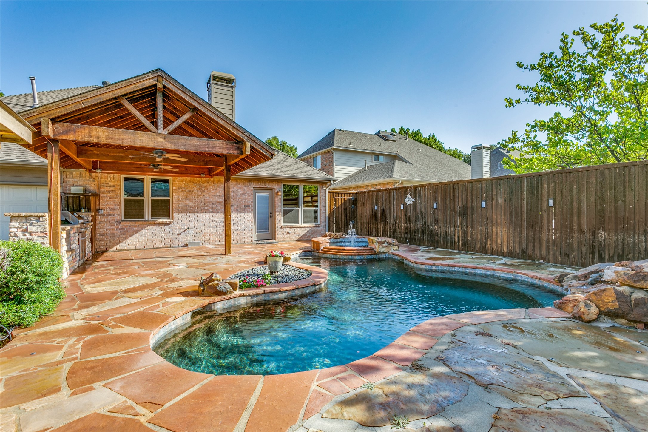 2726 Hidden Lake Drive