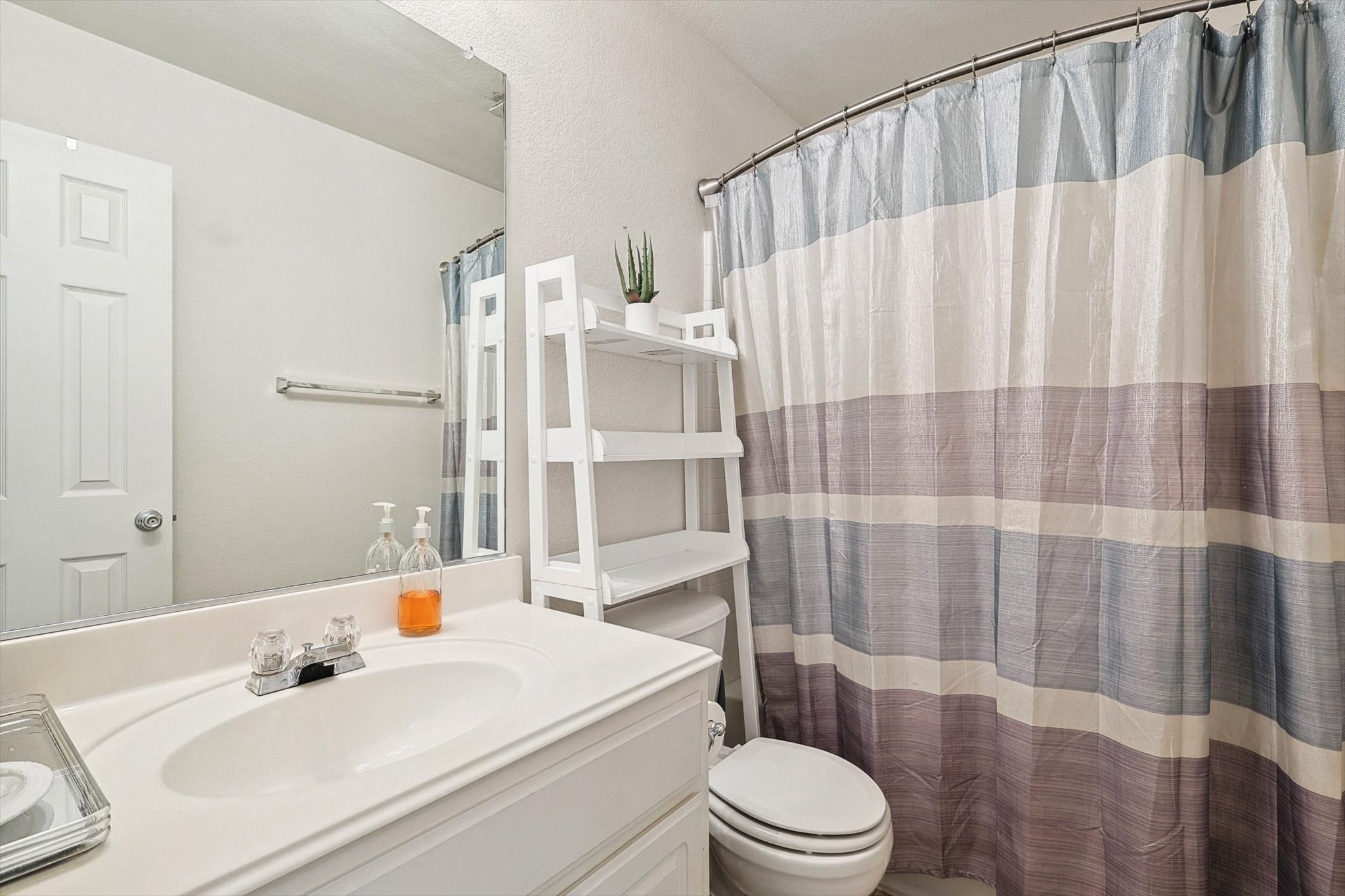 8116 Fleetwing Trail