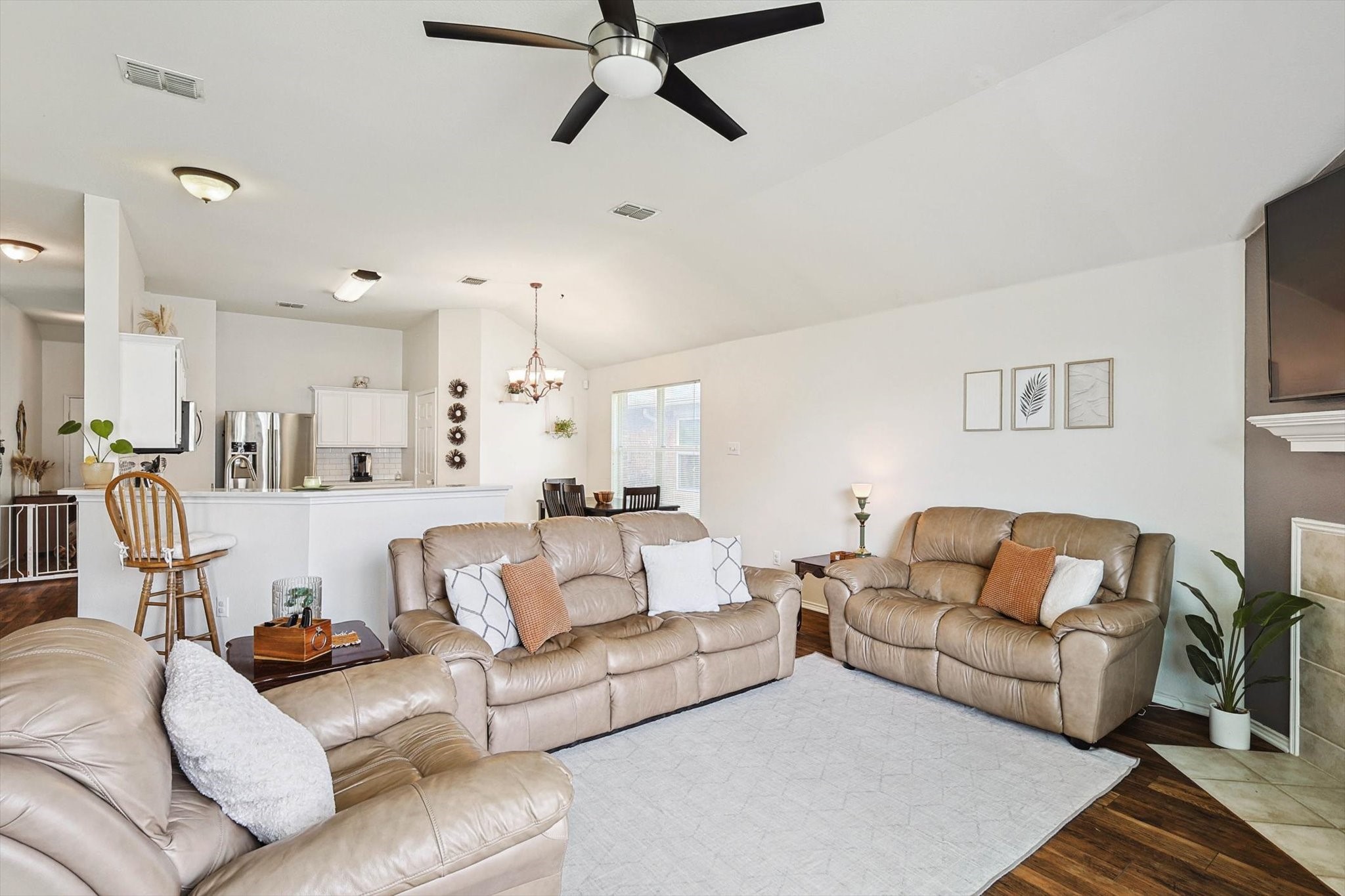 8116 Fleetwing Trail