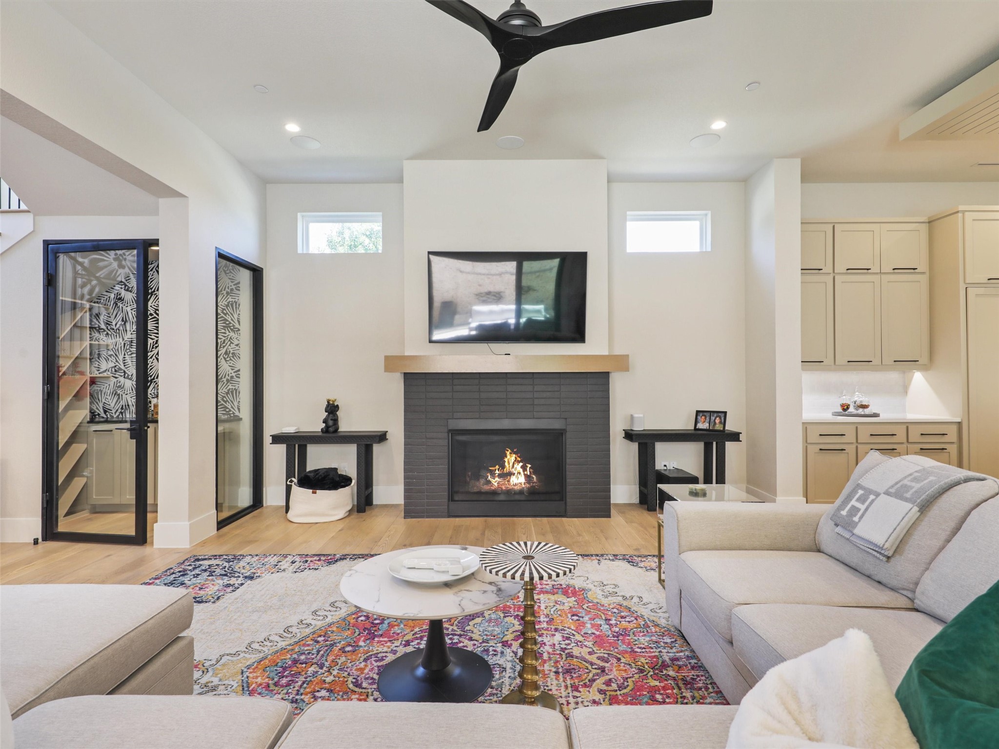 1845 Riviera Lane