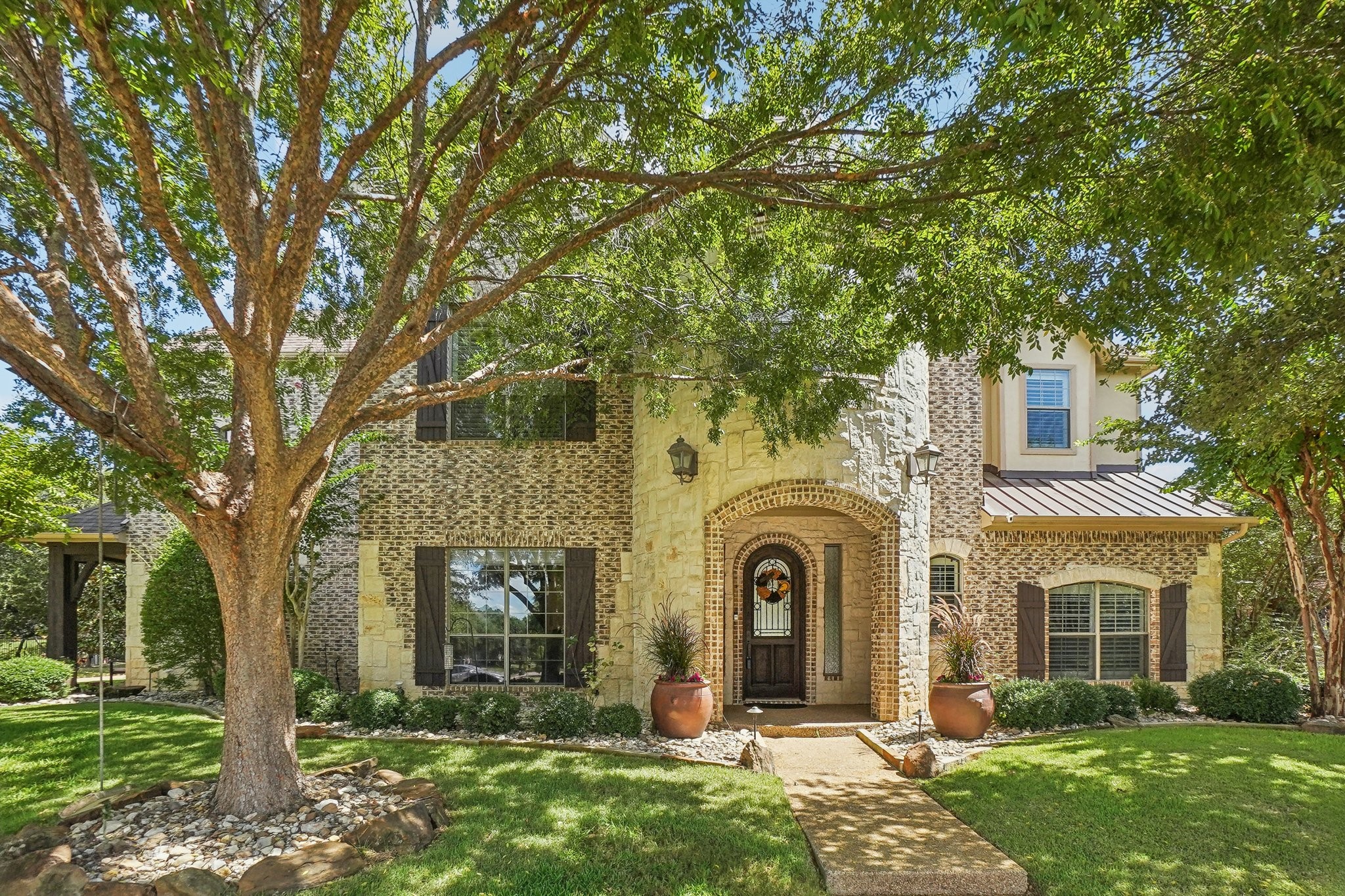 1209 Thornwood Drive