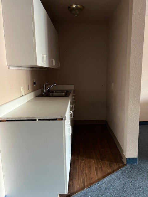 7810 N College Circle