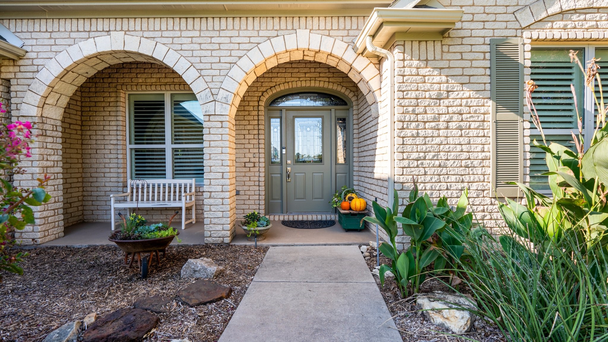 115 W Vista Trail