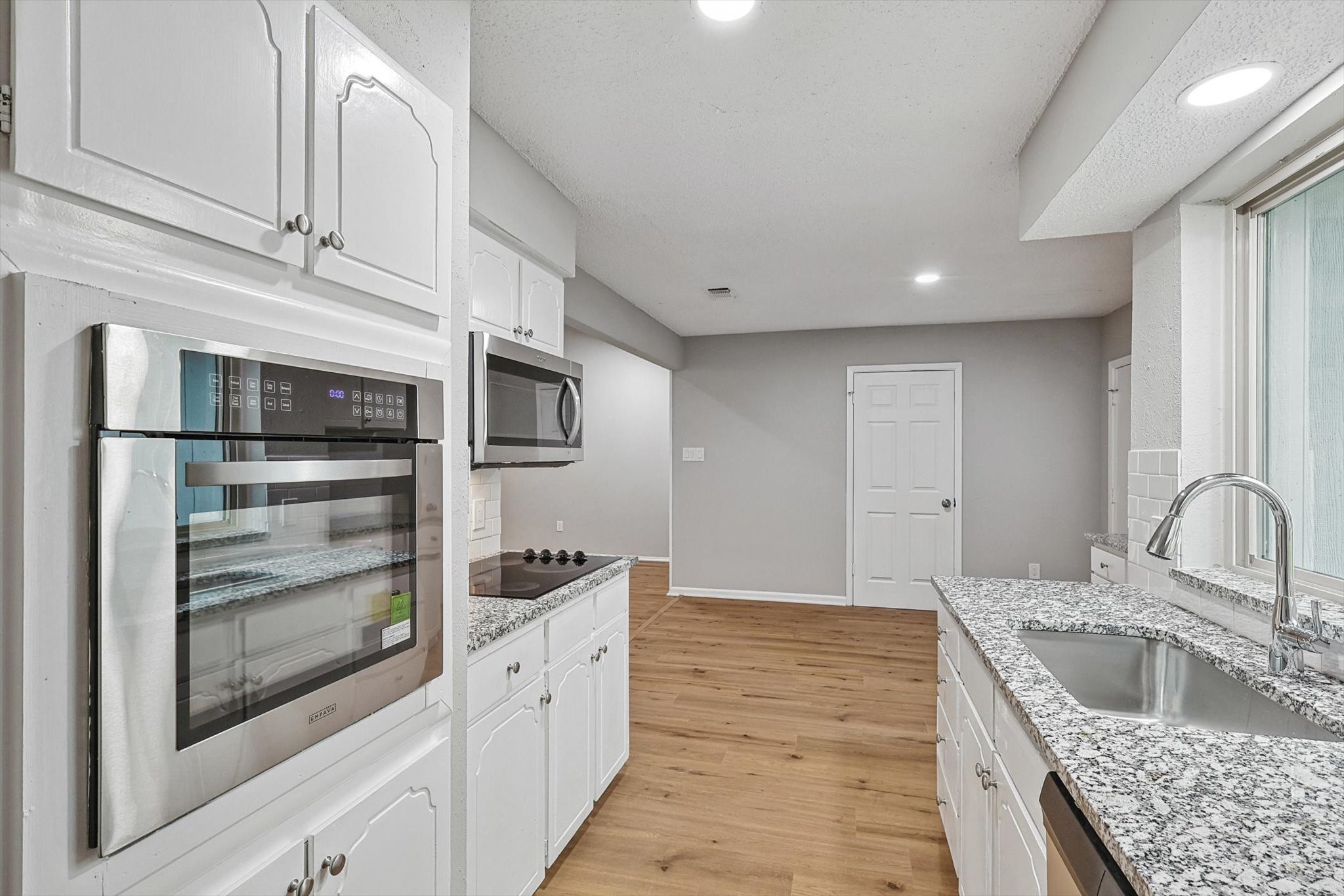 6567 Valley Ridge Drive