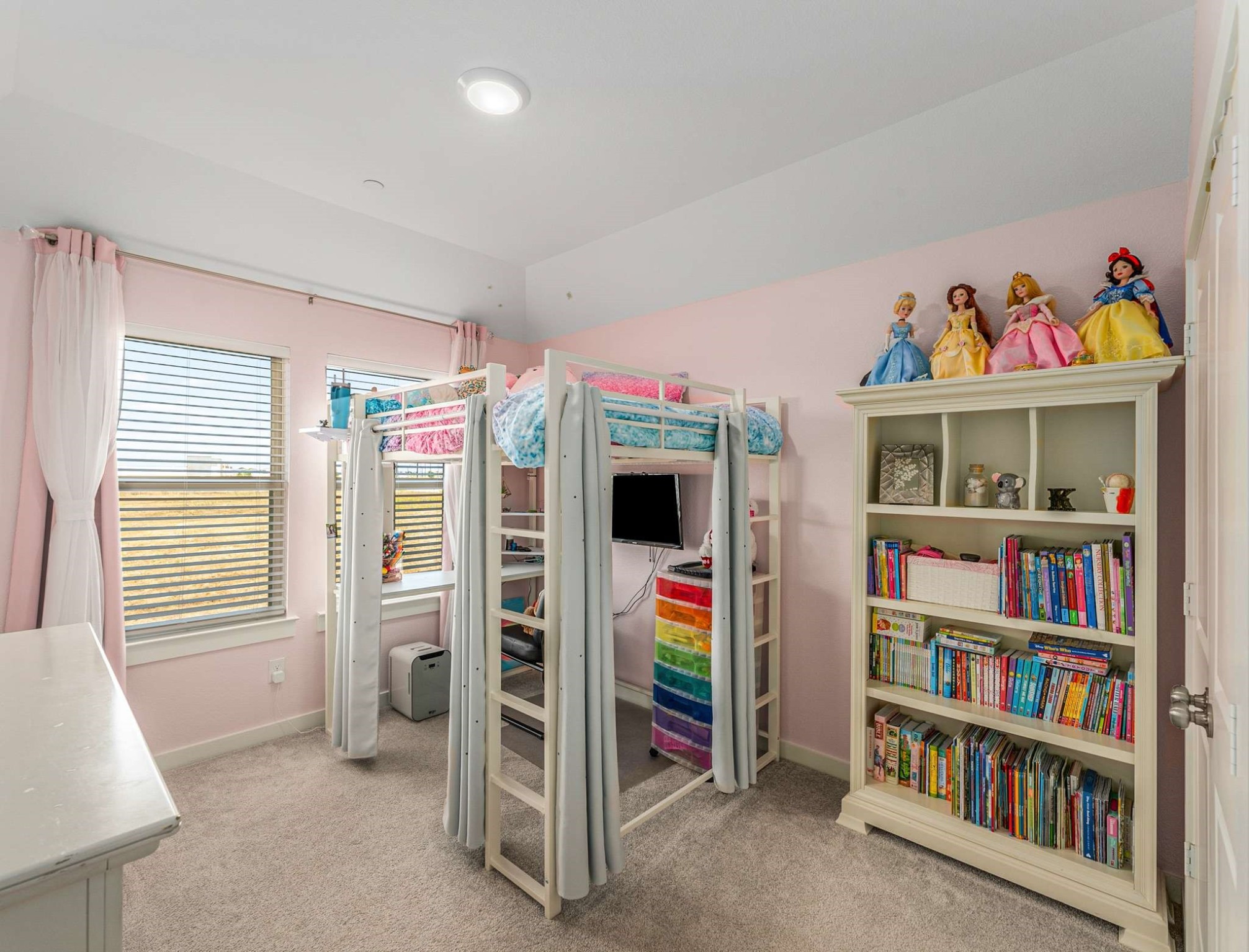 2761 Majesty Drive