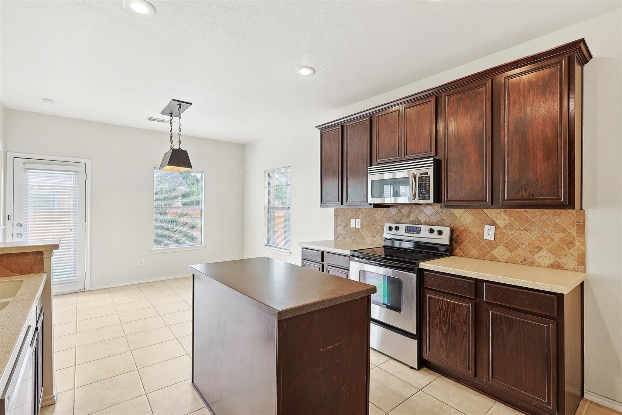 13232 Poppy Hill Lane