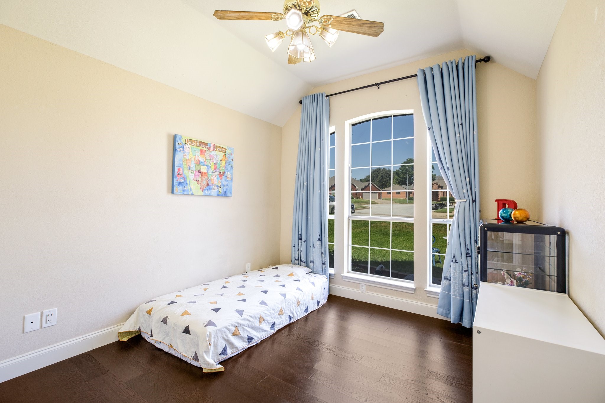 2113 N Aspenwood Drive