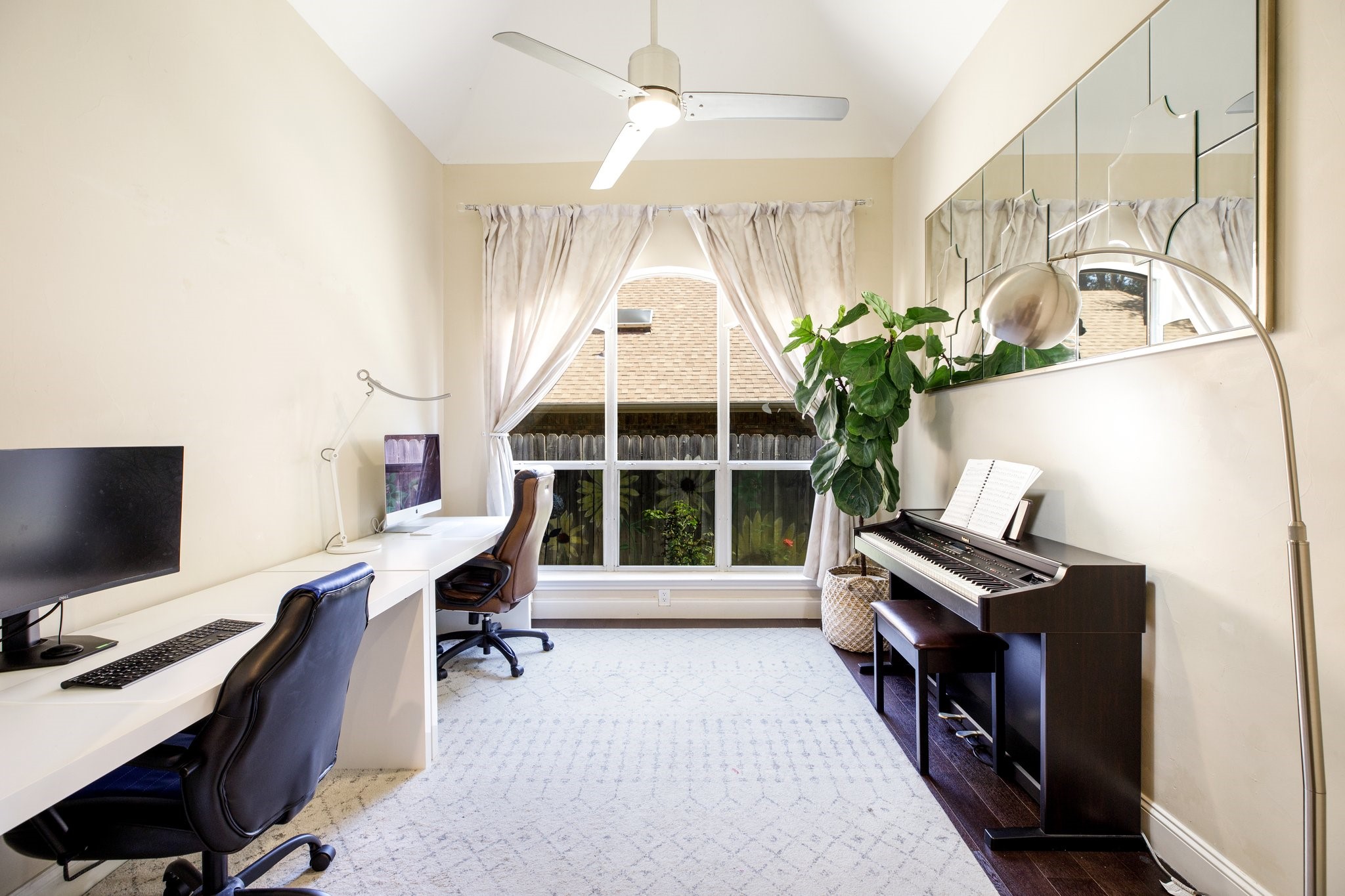 2113 N Aspenwood Drive