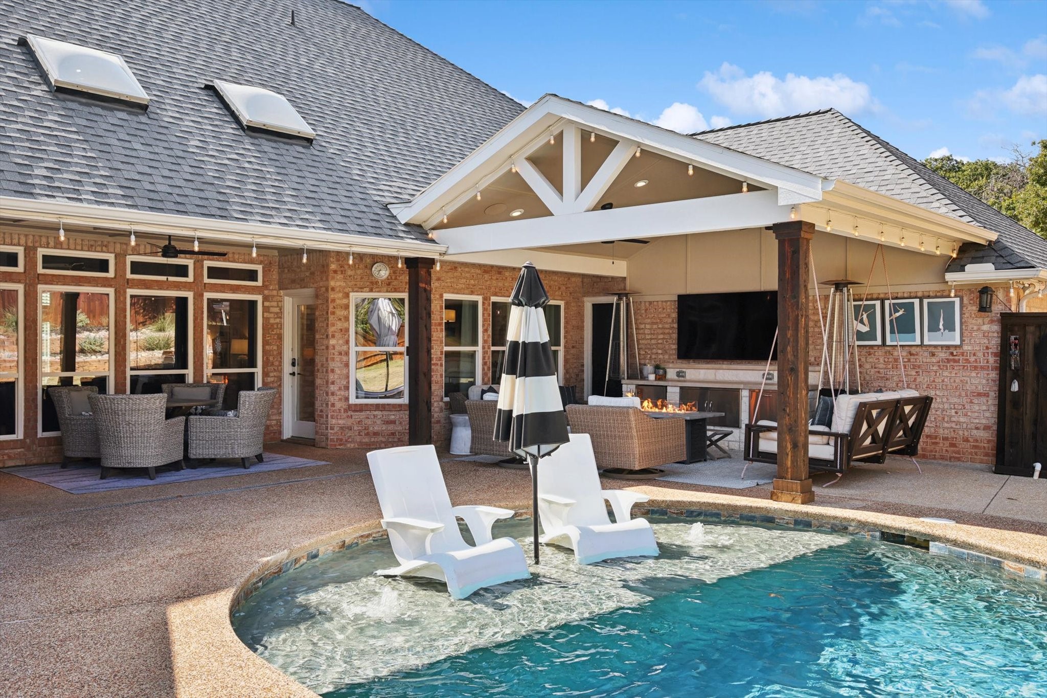 4100 Beacon Hill Court