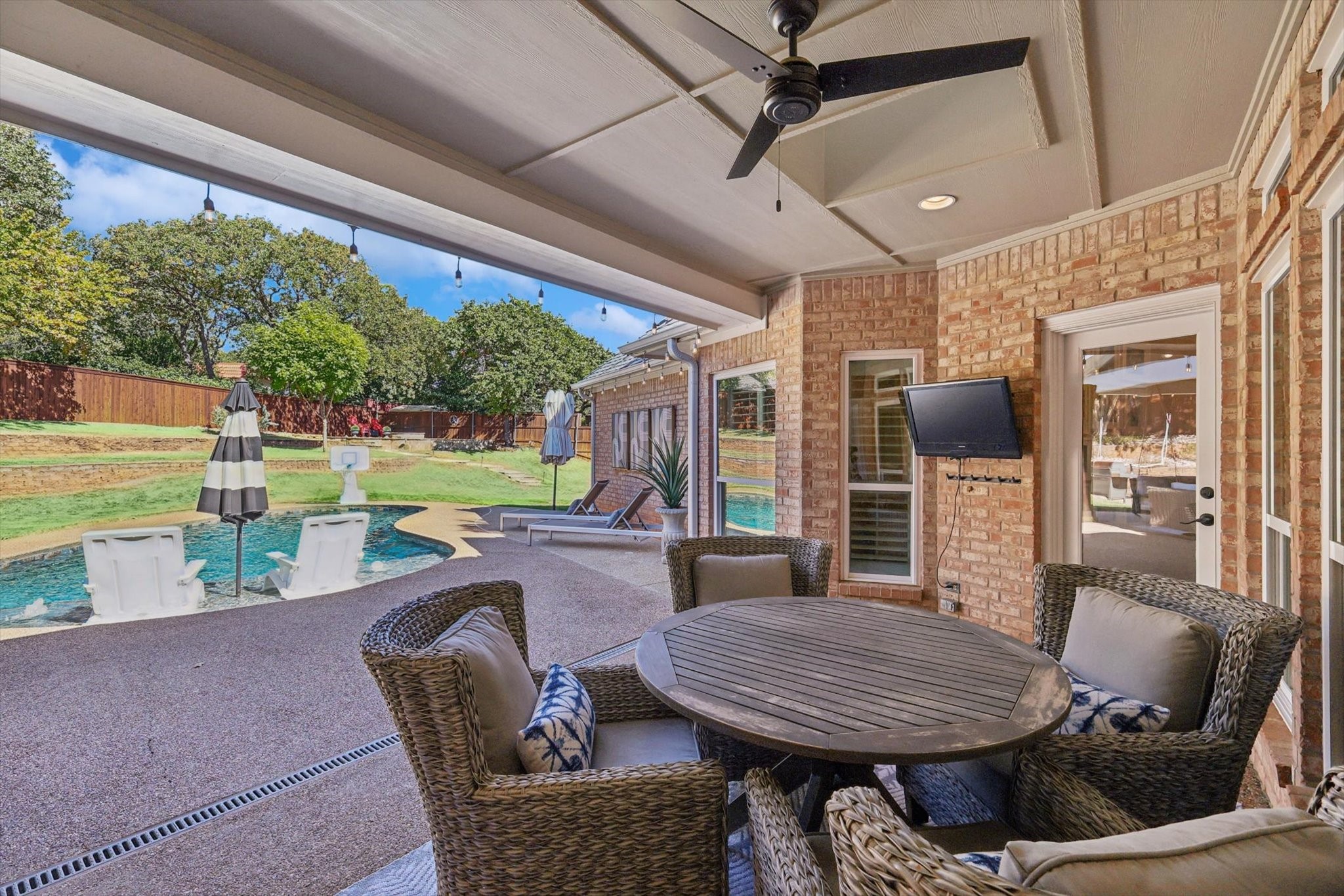 4100 Beacon Hill Court