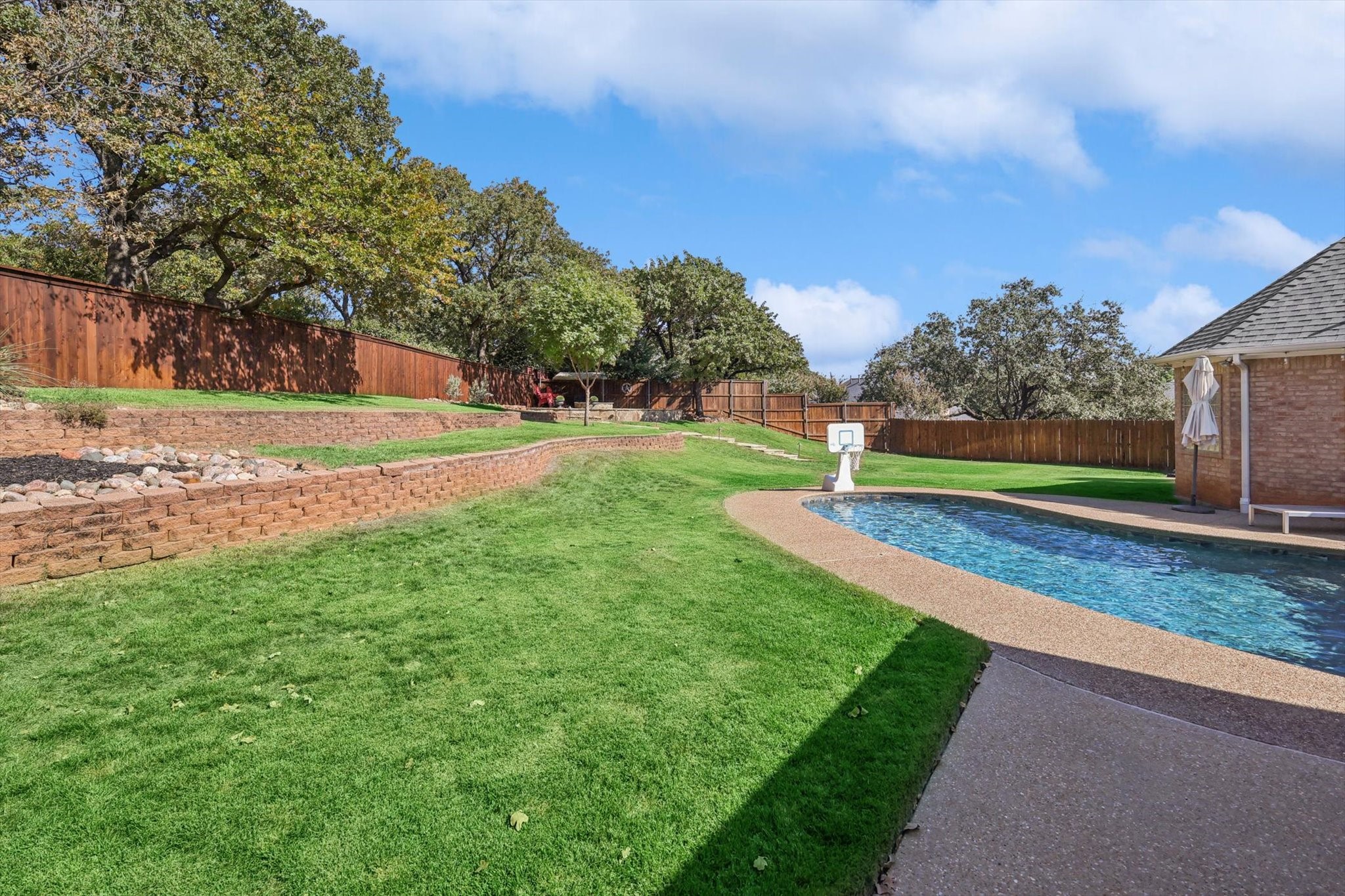 4100 Beacon Hill Court