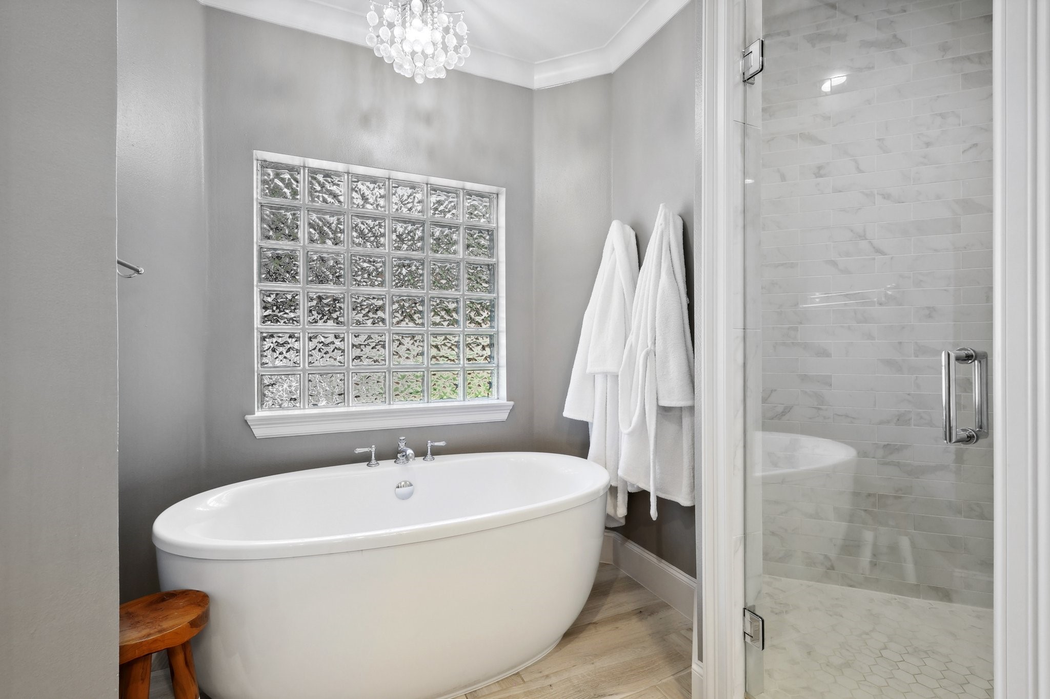 4100 Beacon Hill Court