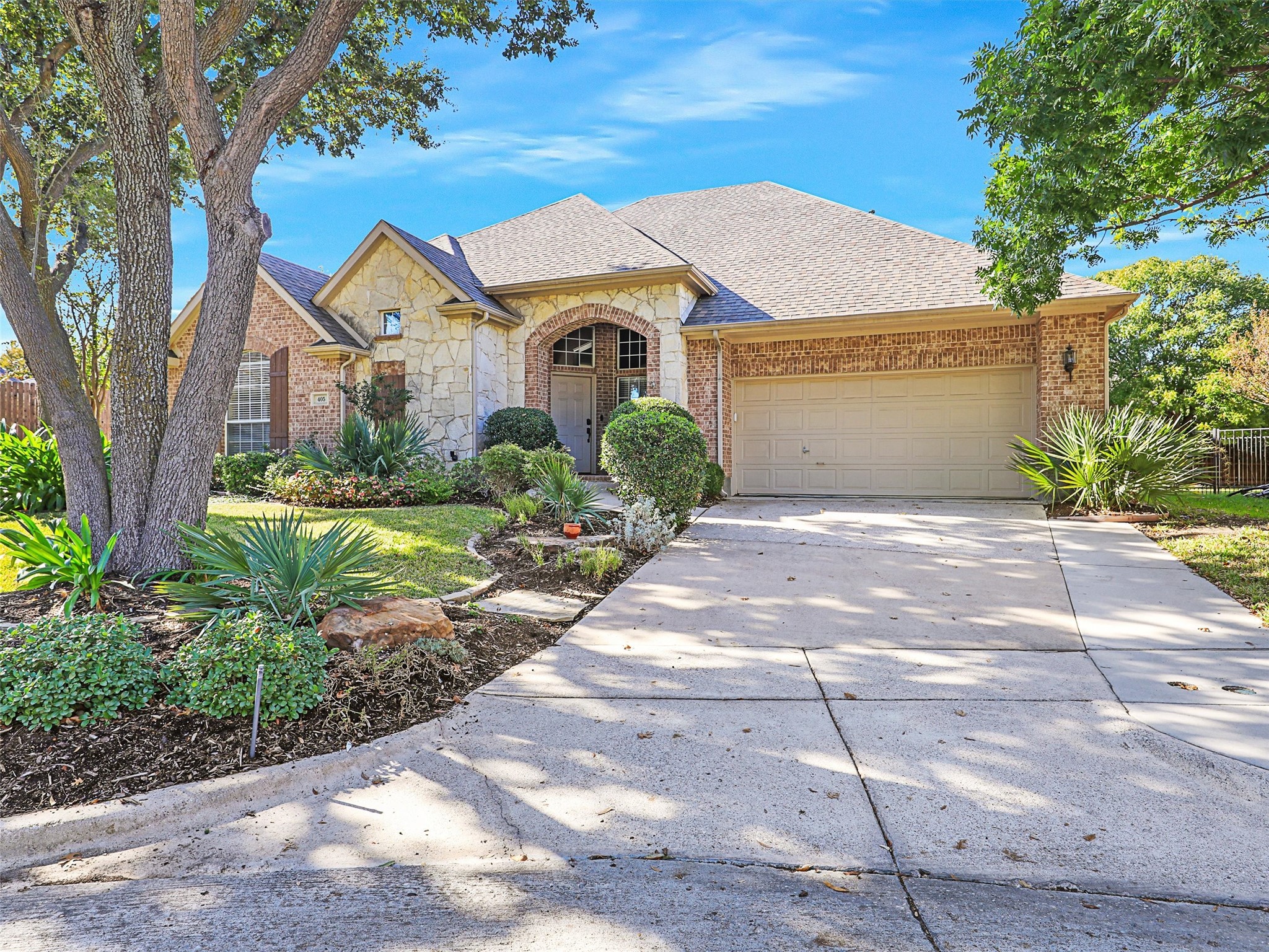 405 Lakewood Drive