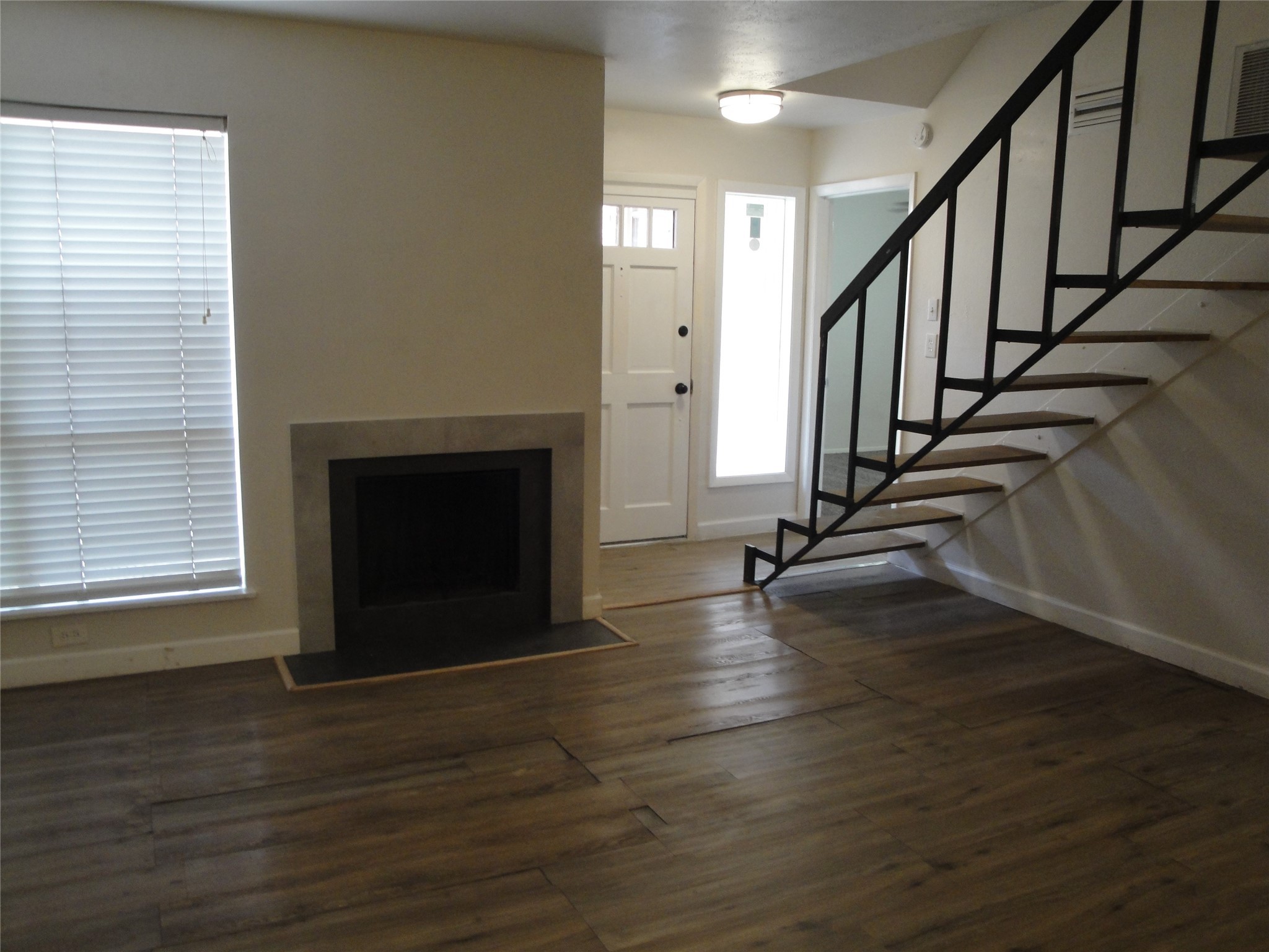 3045 Park Lane 1084