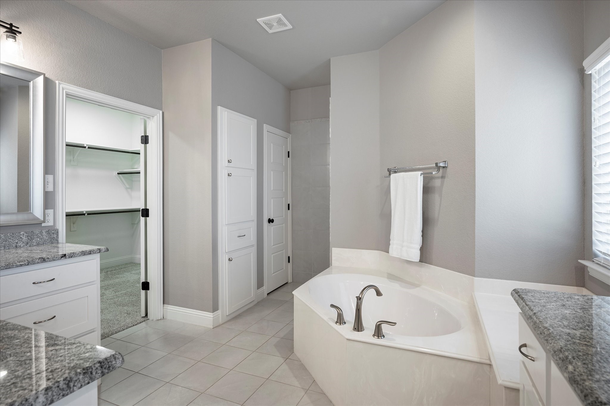 2908 Grassland Court