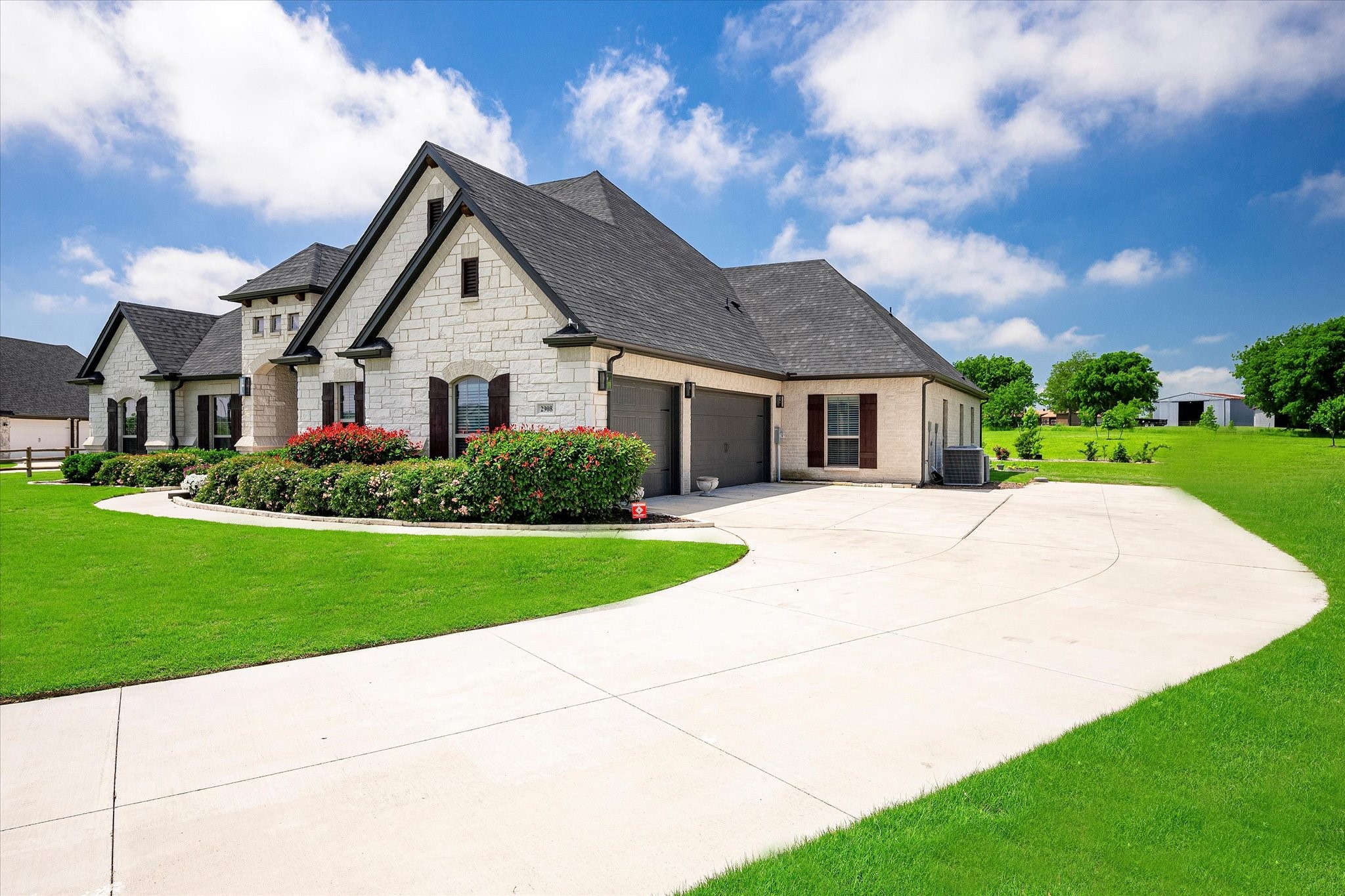 2908 Grassland Court