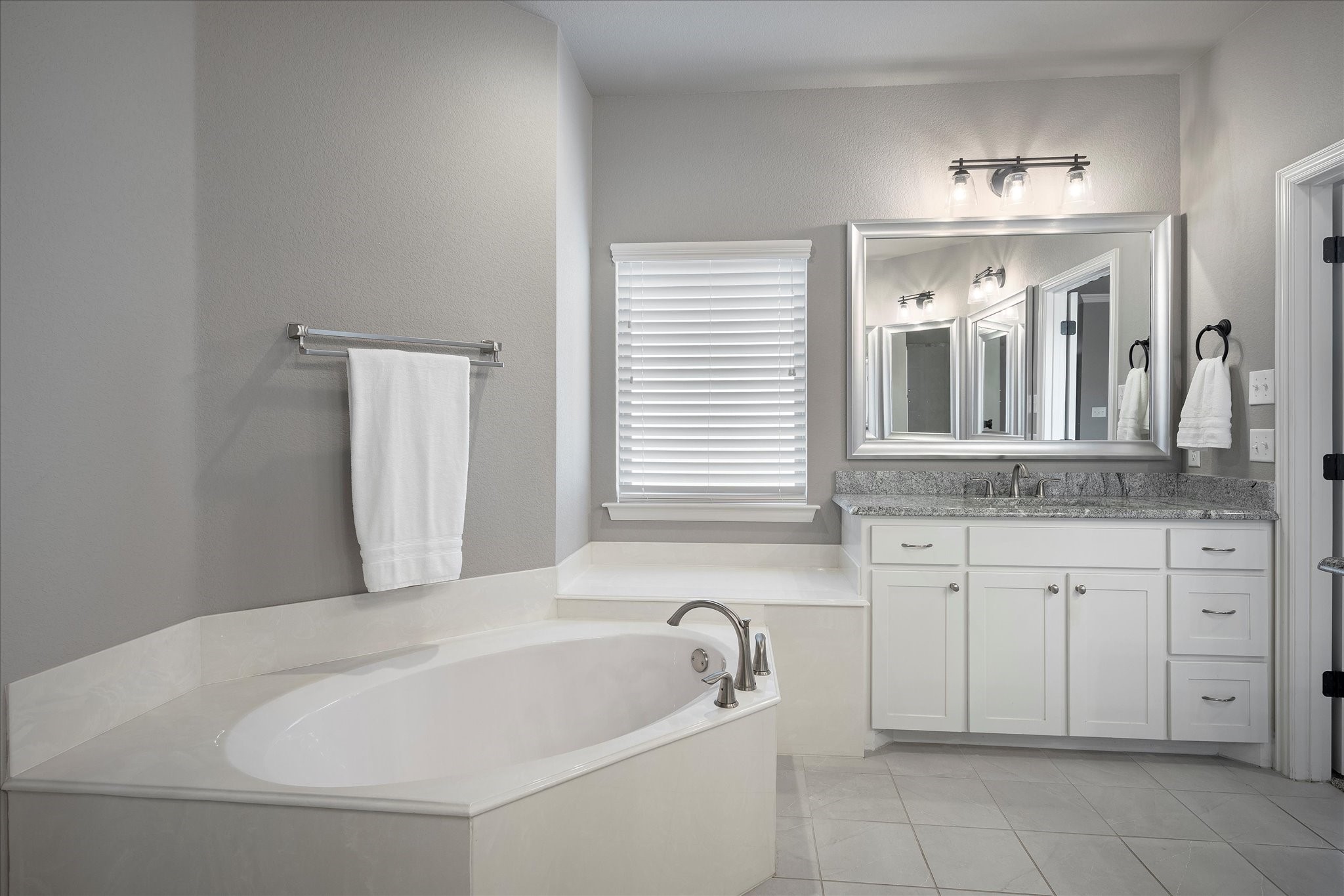 2908 Grassland Court