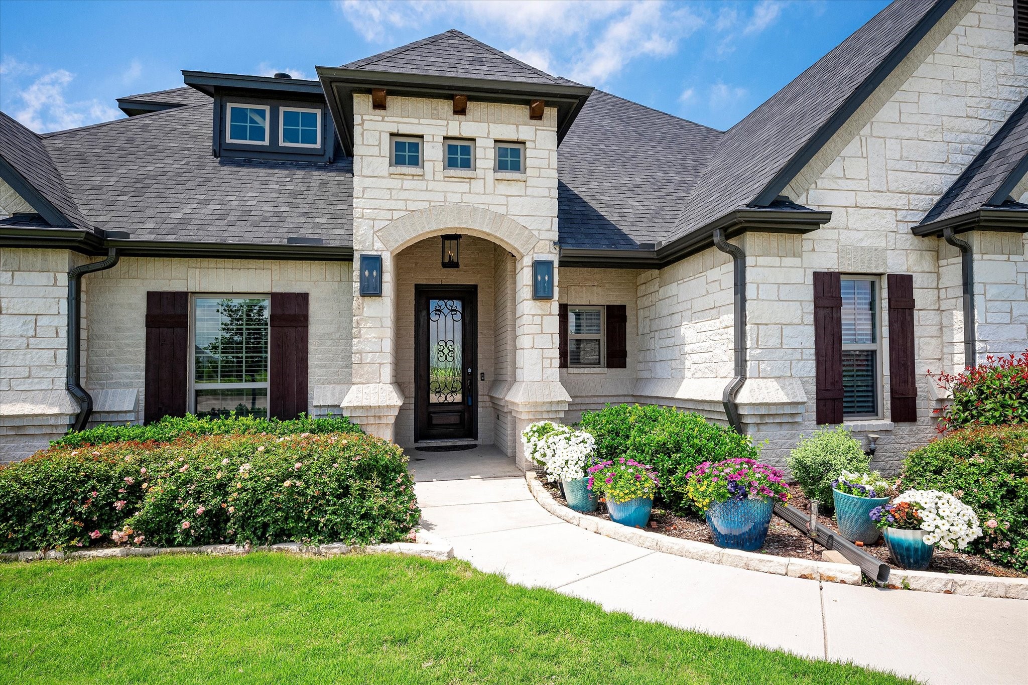 2908 Grassland Court