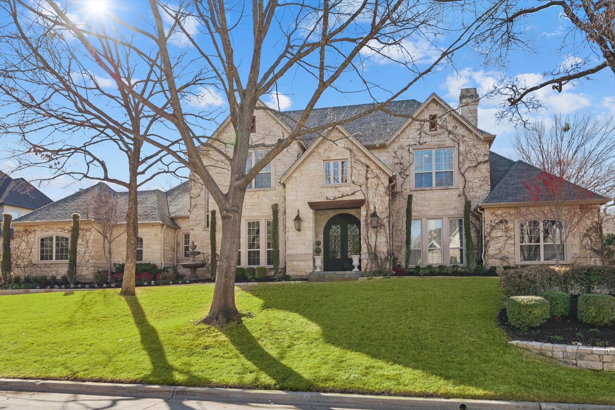806 Independence Parkway