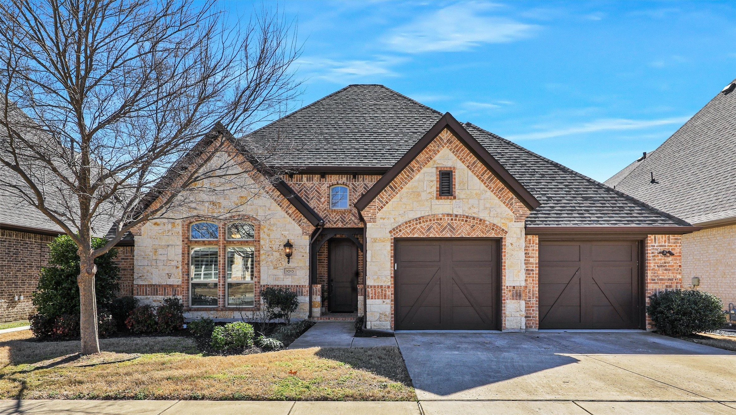 1013 Heron Drive E
