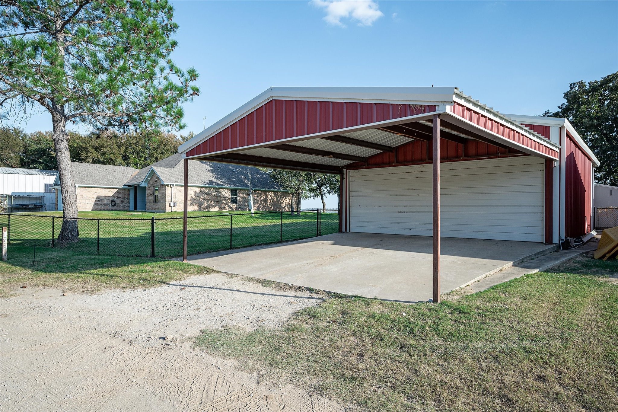 510 Meadow Pond Court