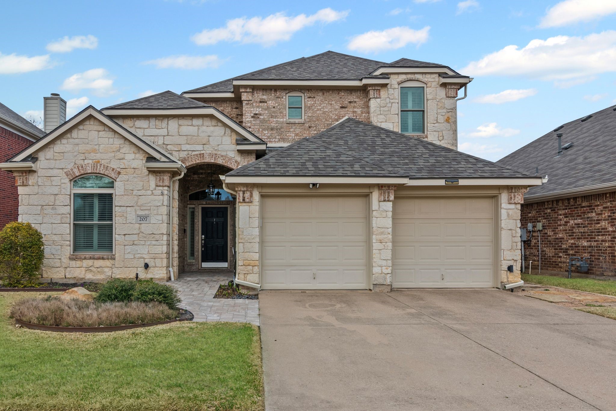 207 Fountainview Drive