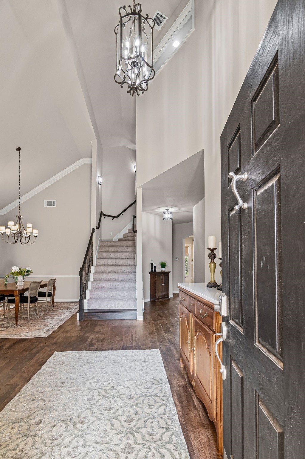 207 Fountainview Drive