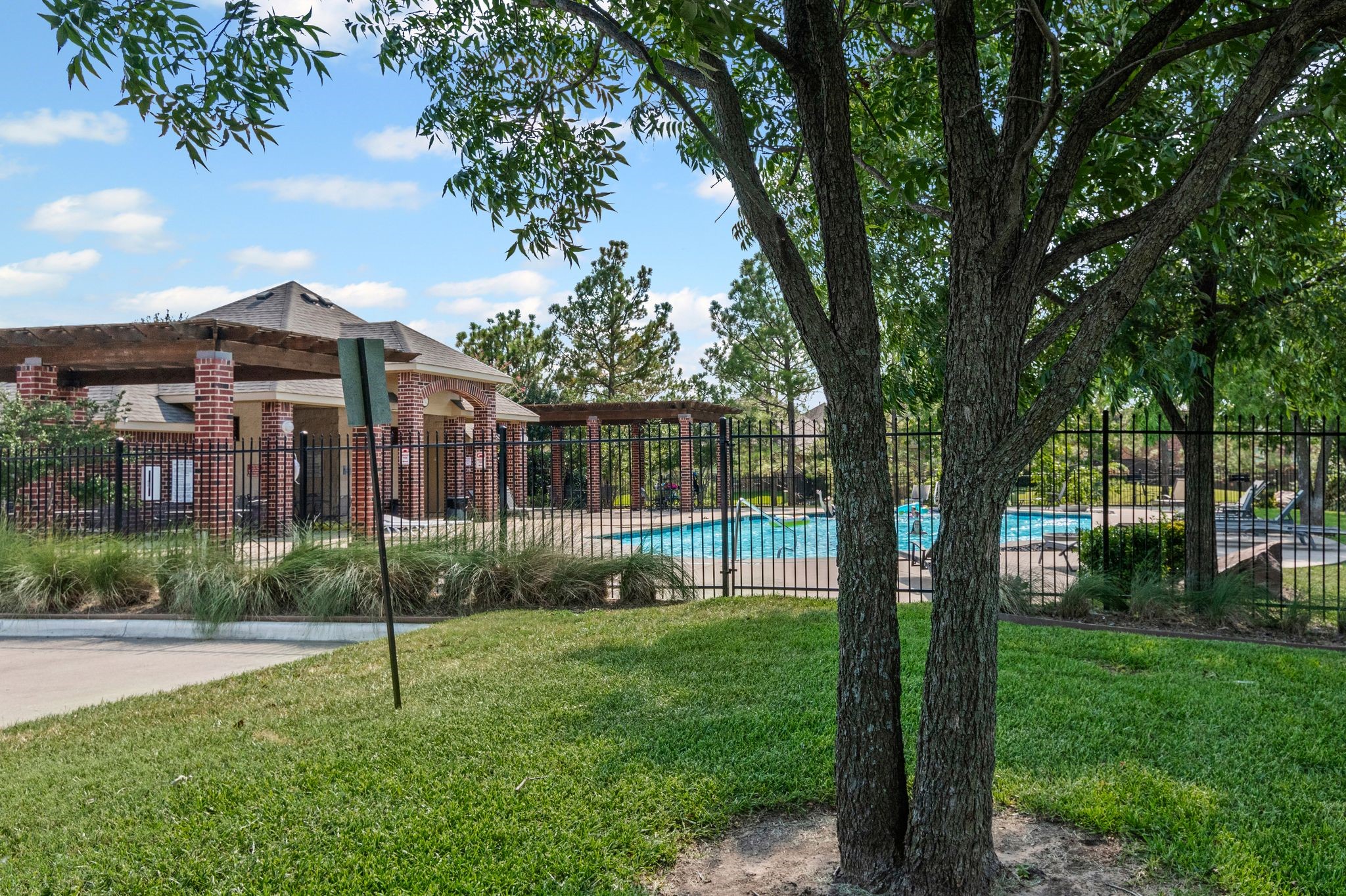 207 Fountainview Drive